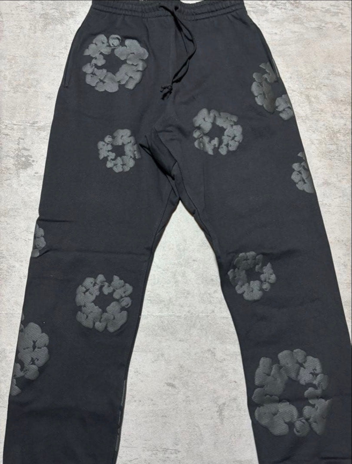 DENIM TEARS The Cotton Wreath Sweat Pants 