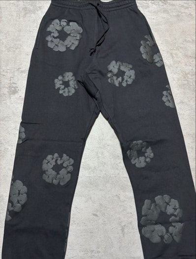 DENIM TEARS Blue Camo Cotton Wreath Sweatpant DENIM TEARS Blue Camo Cotton Wreath Sweatpant
