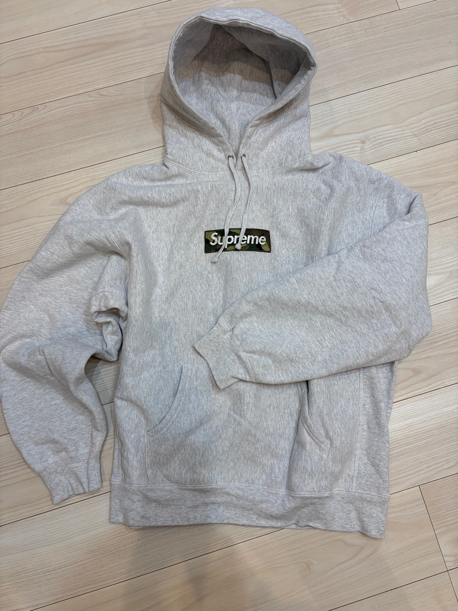 Supreme Box Logo Hooded Sweatshirt "Ash Grey" (23FW)
