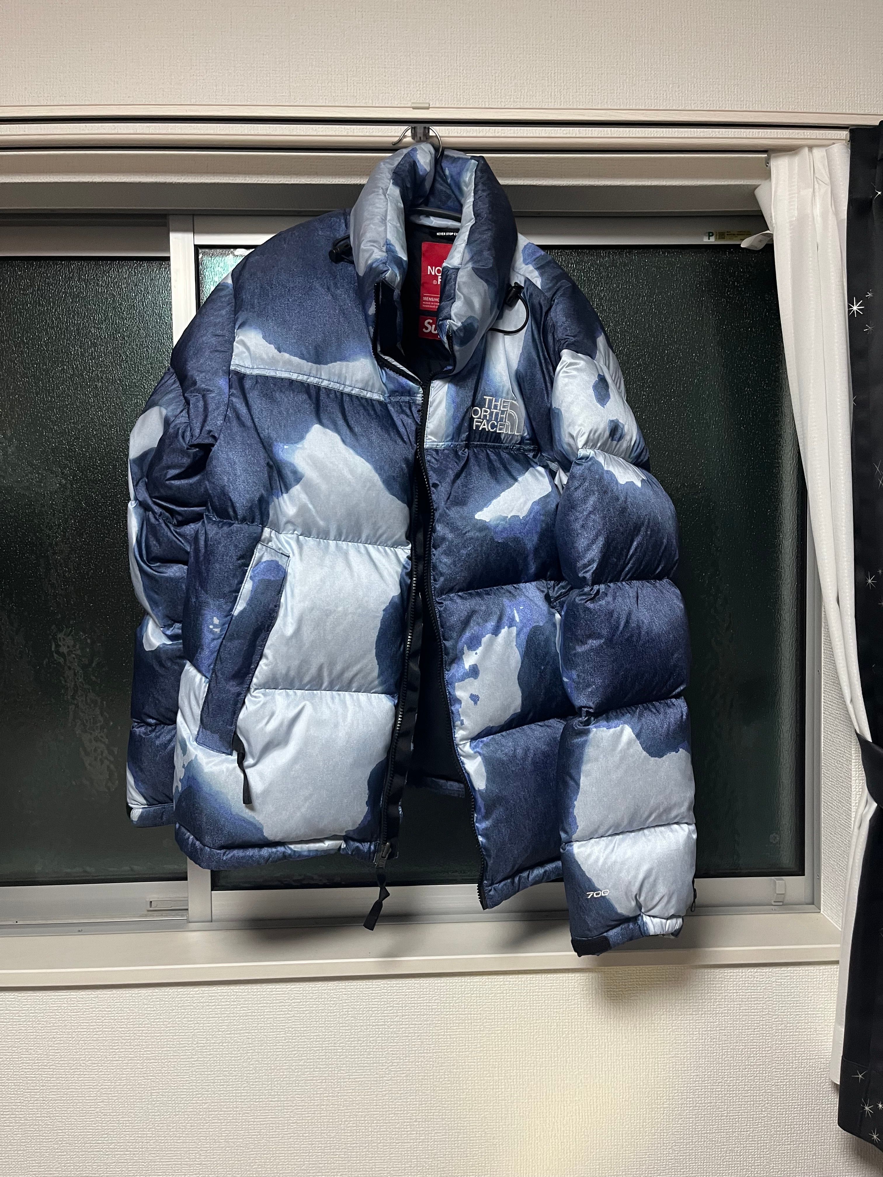 Supreme x The North Face Bleached Denim Print Nuptse Jacket "Indigo"