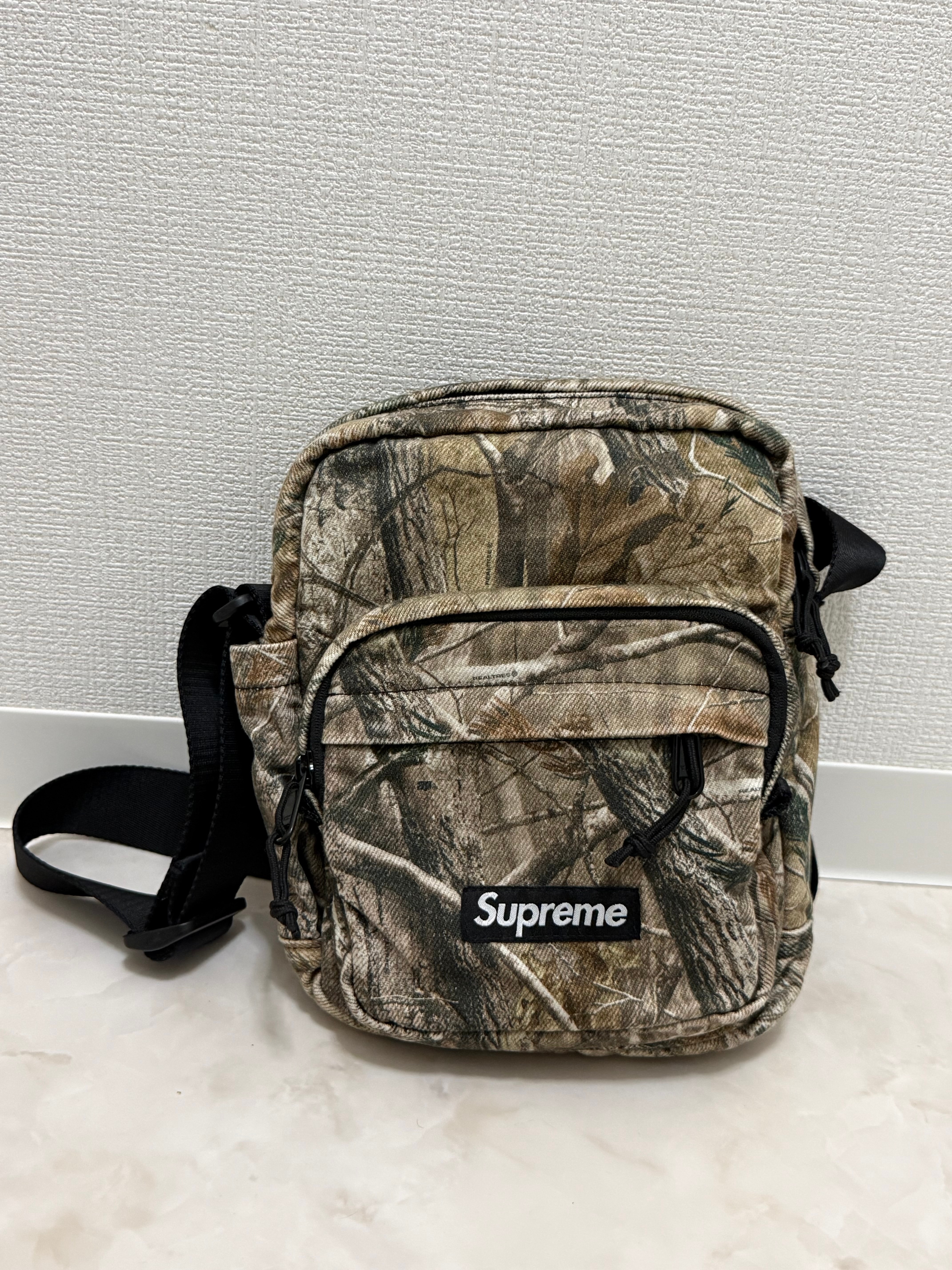 Supreme 18SS Shoulder Bag 
