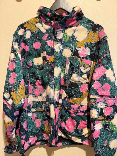 Supreme x The North Face Trekking Convertible Jacket "Flowers"