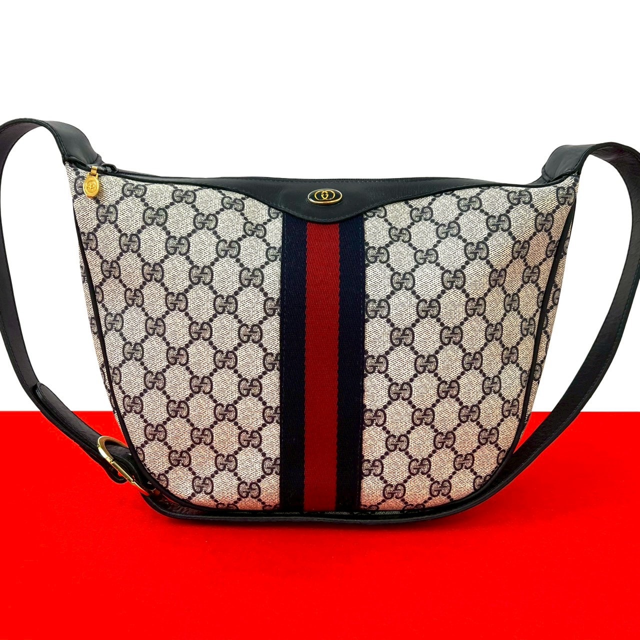 GUCCI グッチ シェリーライン GG ロゴ 金具 PVC レザー ショルダーバッグ ネイビー
 20707