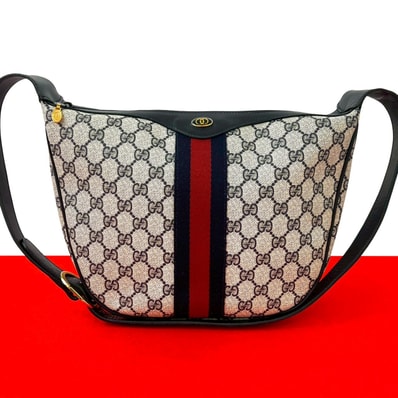 GUCCI グッチ シェリーライン GG ロゴ 金具 PVC レザー ショルダーバッグ ネイビー
20707
