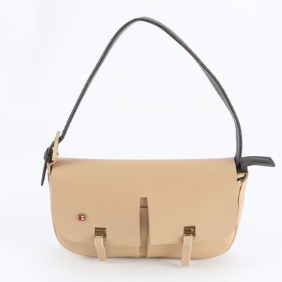 バリー ショルダーバッグ レザー