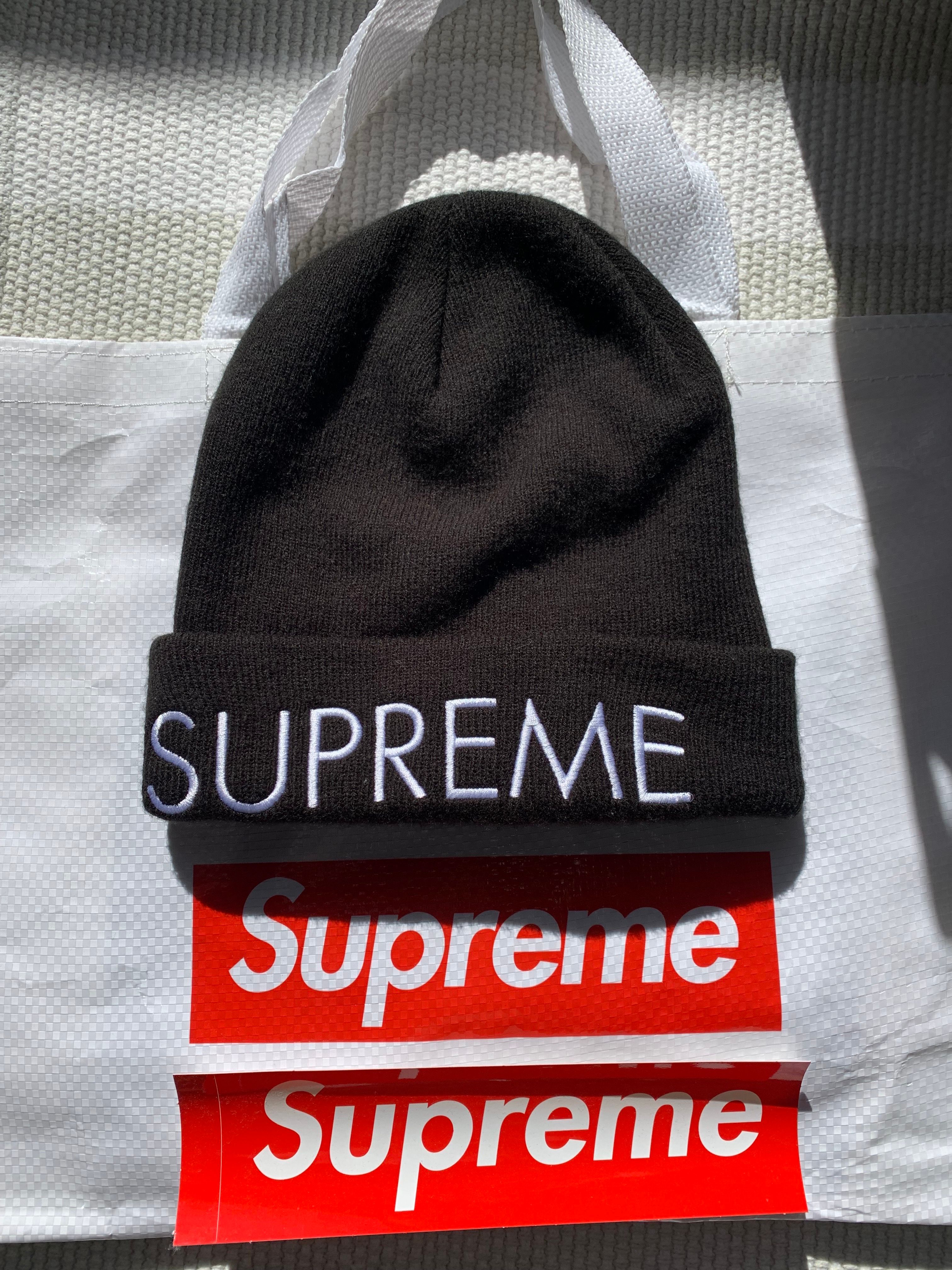 Supreme Capital Beanie "Black"