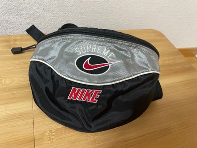 Supreme / Nike Shoulder Bag "Silver"
