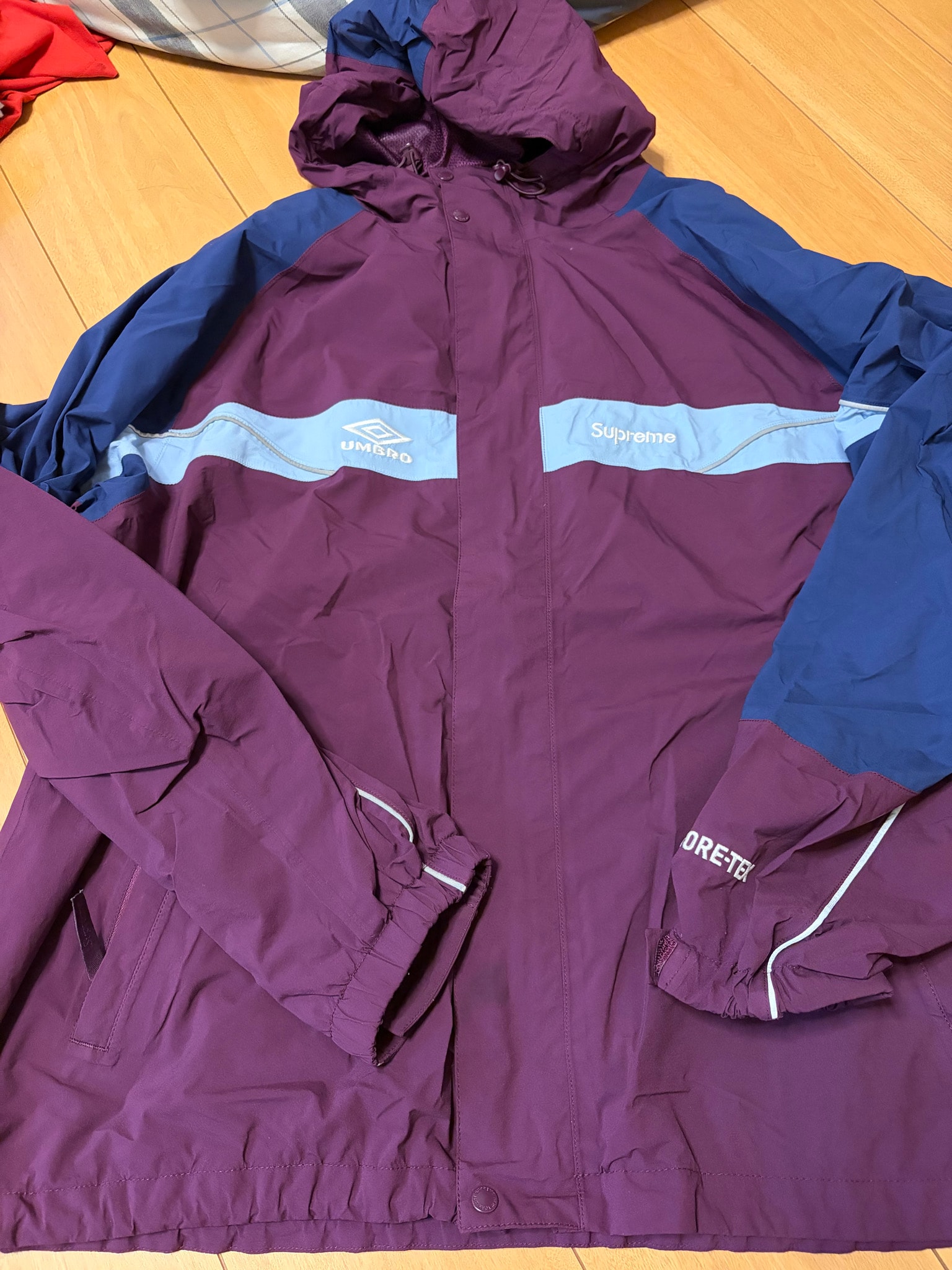 Supreme x Umbro GORE-TEX Hooded Jacket "Dark Purple"