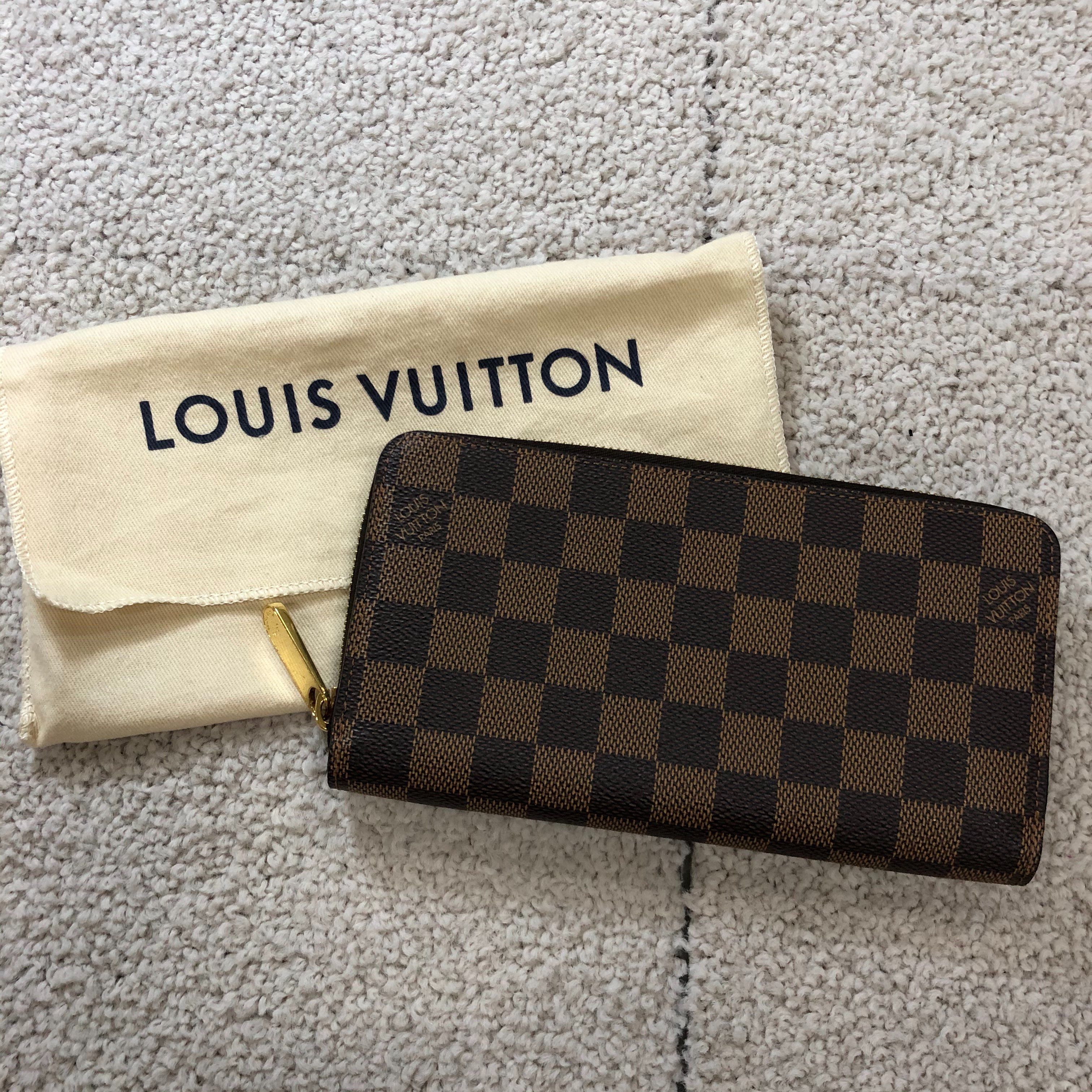Louis Vuitton Zippy Wallet Damier Ebene