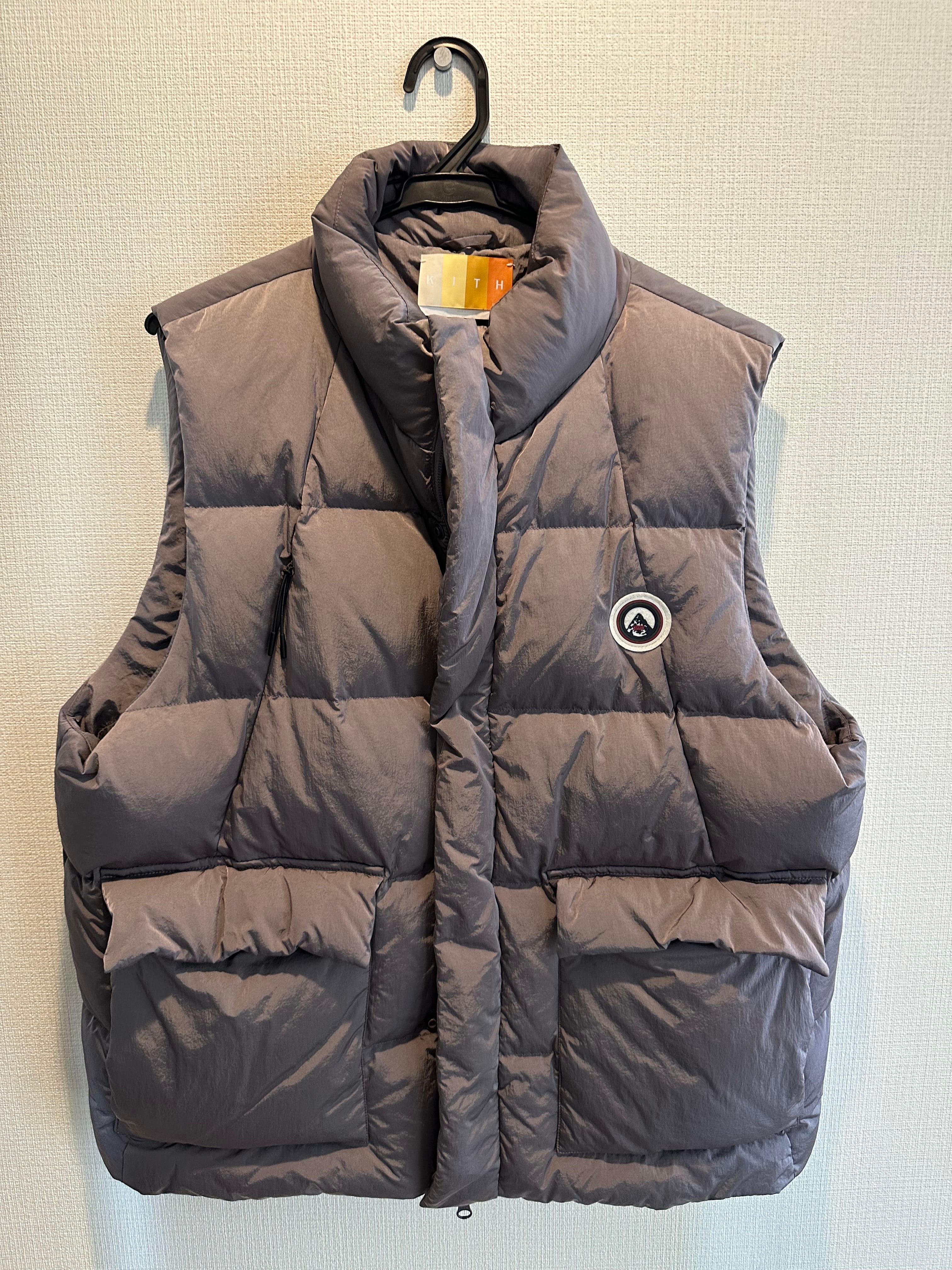 Kith Wrinkle Nylon Midi Vest "Concrete"