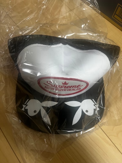 Supreme x Playboy Mesh Back 5-Panel "Black"
