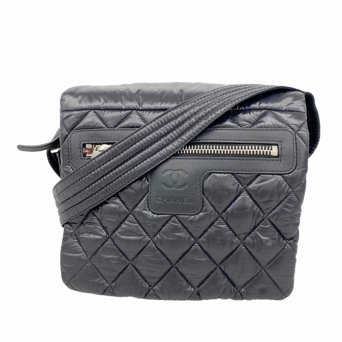 【6gd4368-k】シャネル ショルダーバッグ コココクーン ナイロン ブラック シルバー金具【中古】レディース