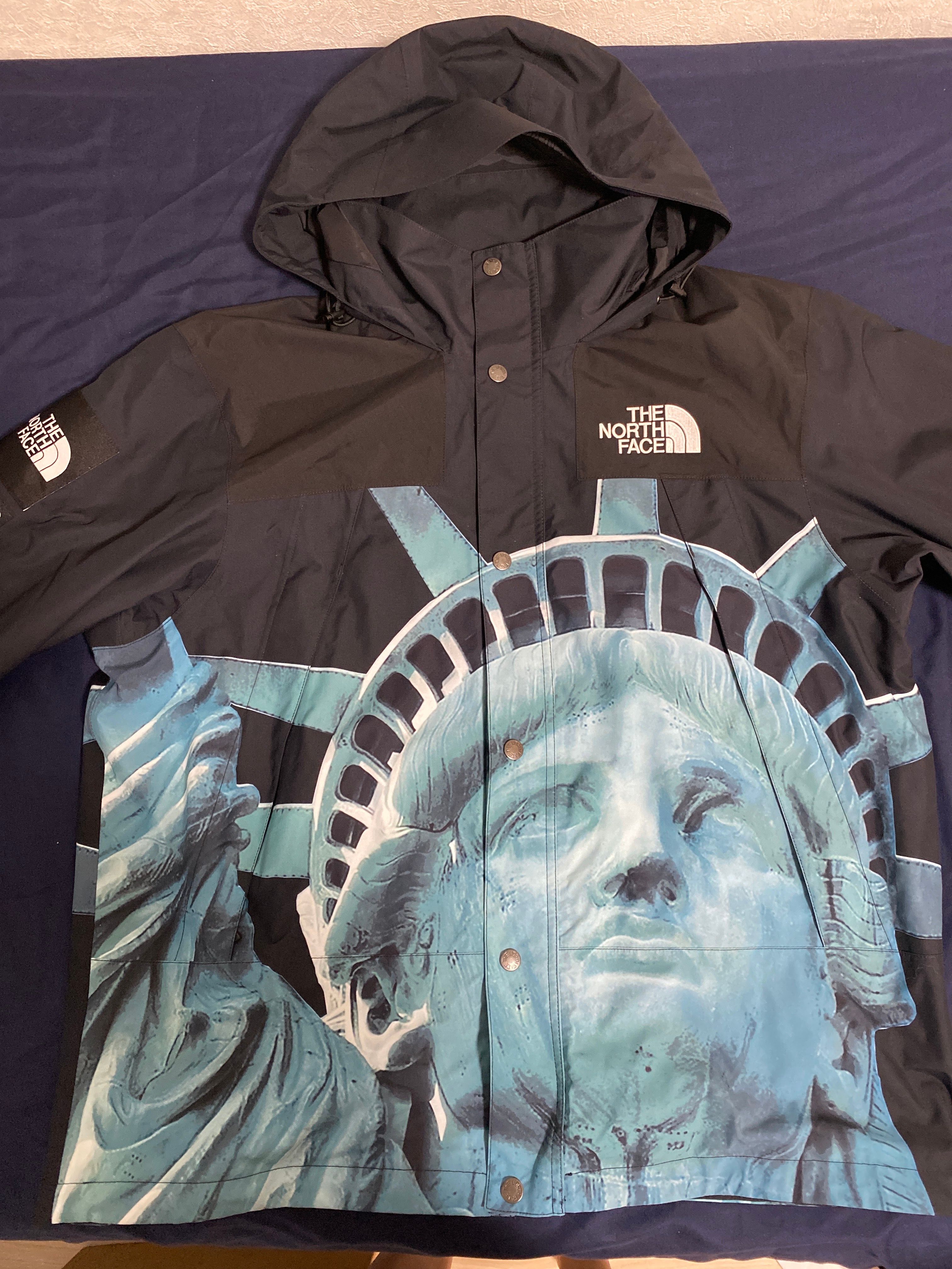 Supreme x The North Face Statue of Liberty Mountain Jacket "Black"