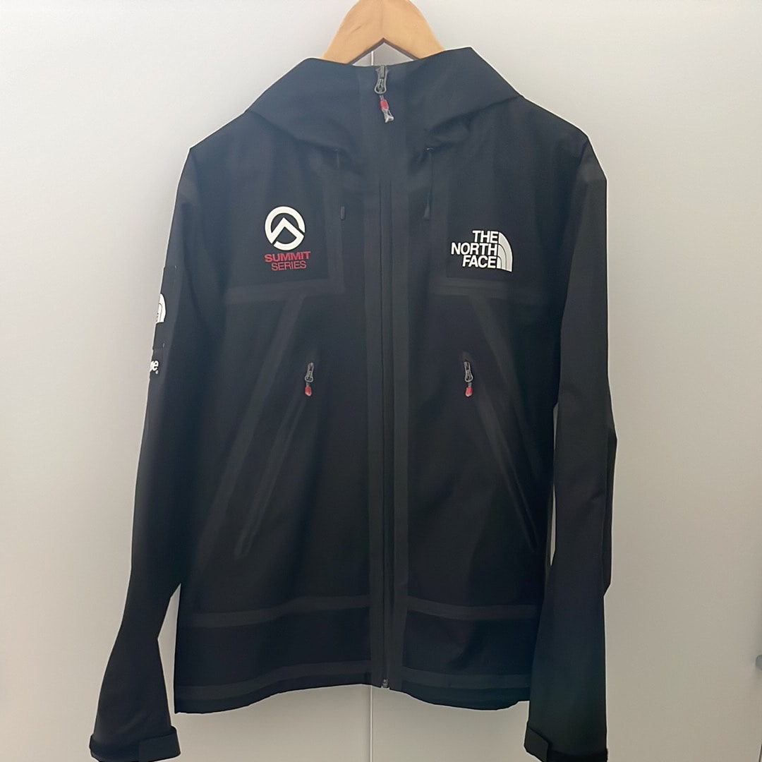 Supreme x The North Face Summit Series Outer Tape Seam Shell Jacket "Black"