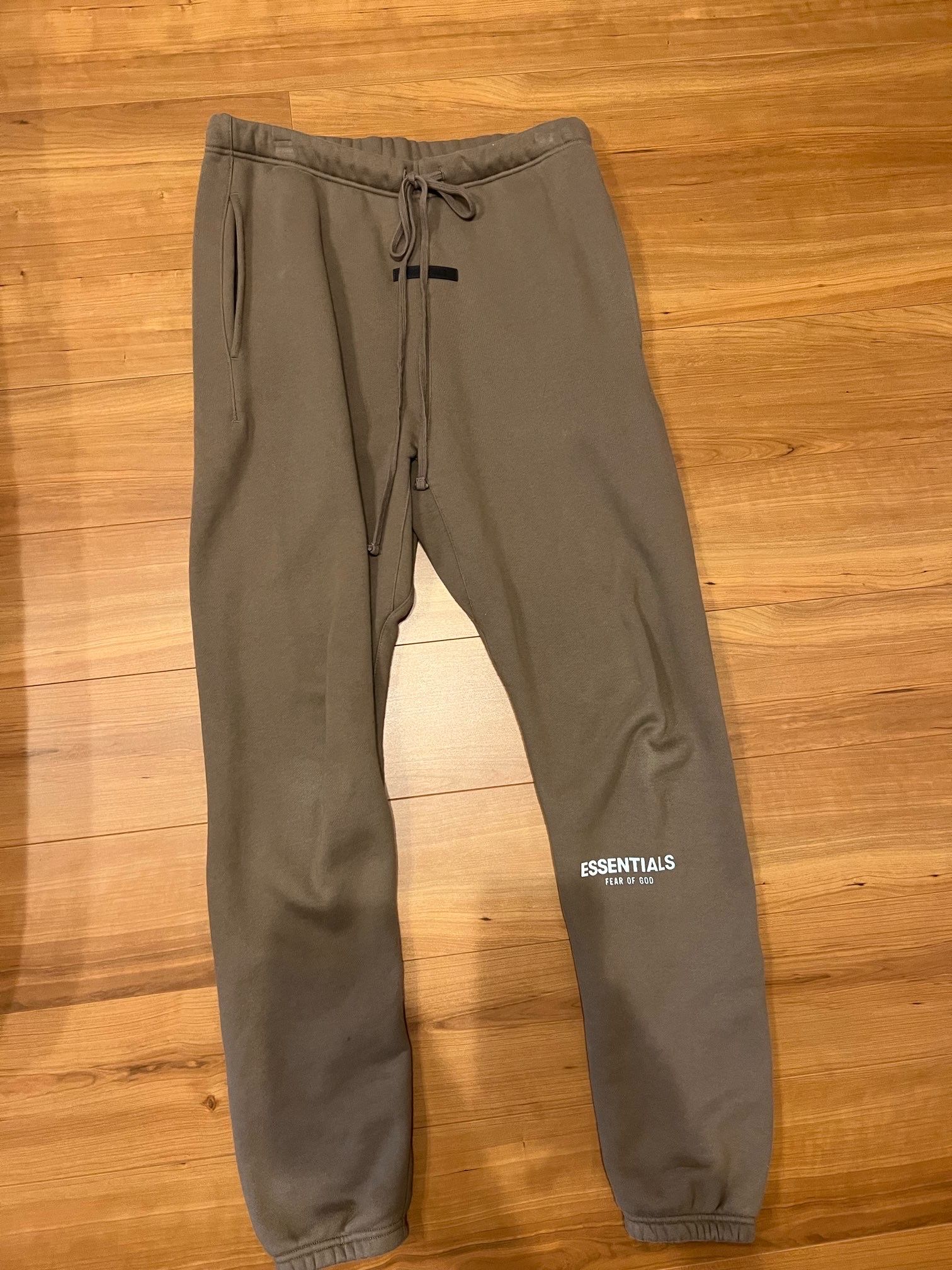 FEAR OF GOD ESSENTIALS SWEATPANT "Harvest"