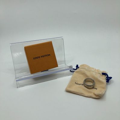 Louis Vuitton Monogram LV Catch Ring "Silver"