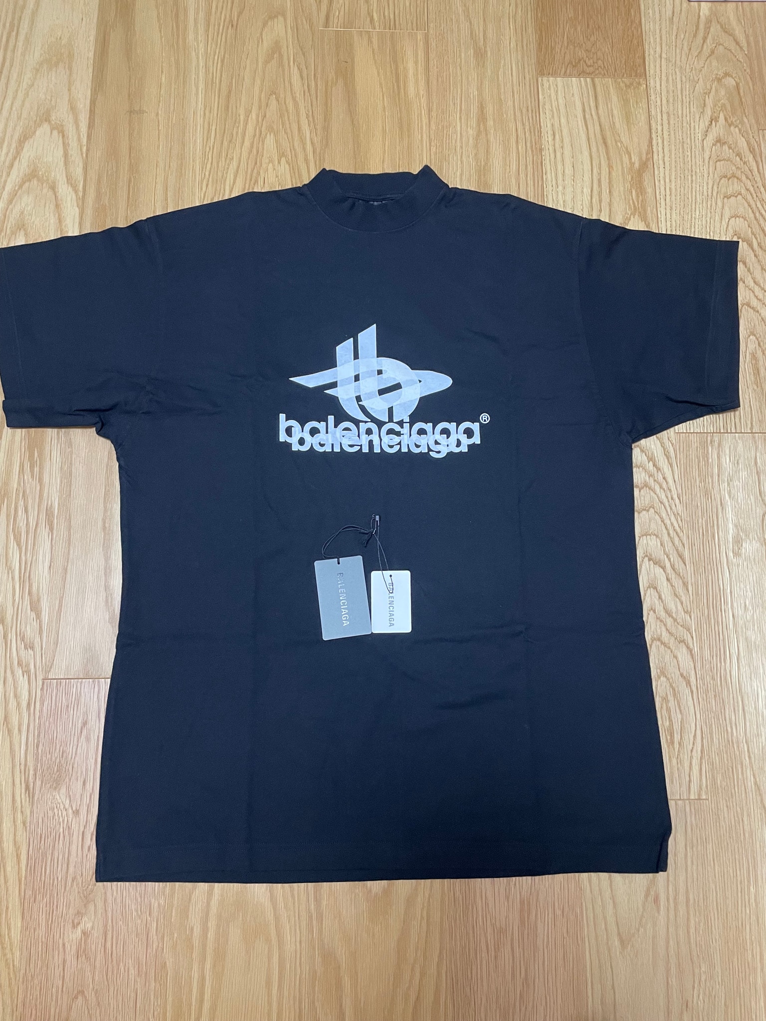 BALENCIAGA MENS Layered Sports T-shirt Oversizes "Black/White"