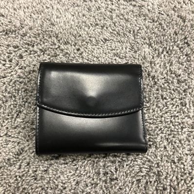 メゾンマルジェラ 三つ折り財布