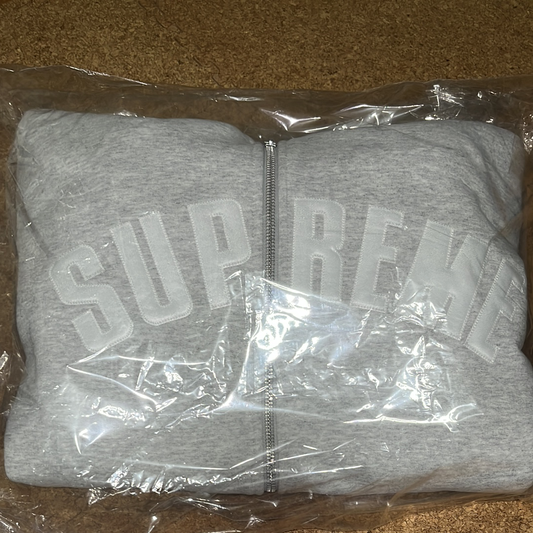 シュプリーム アーク サーマル ラインド ジップ アップ フード スウェットシャツ "アッシュ グレー"