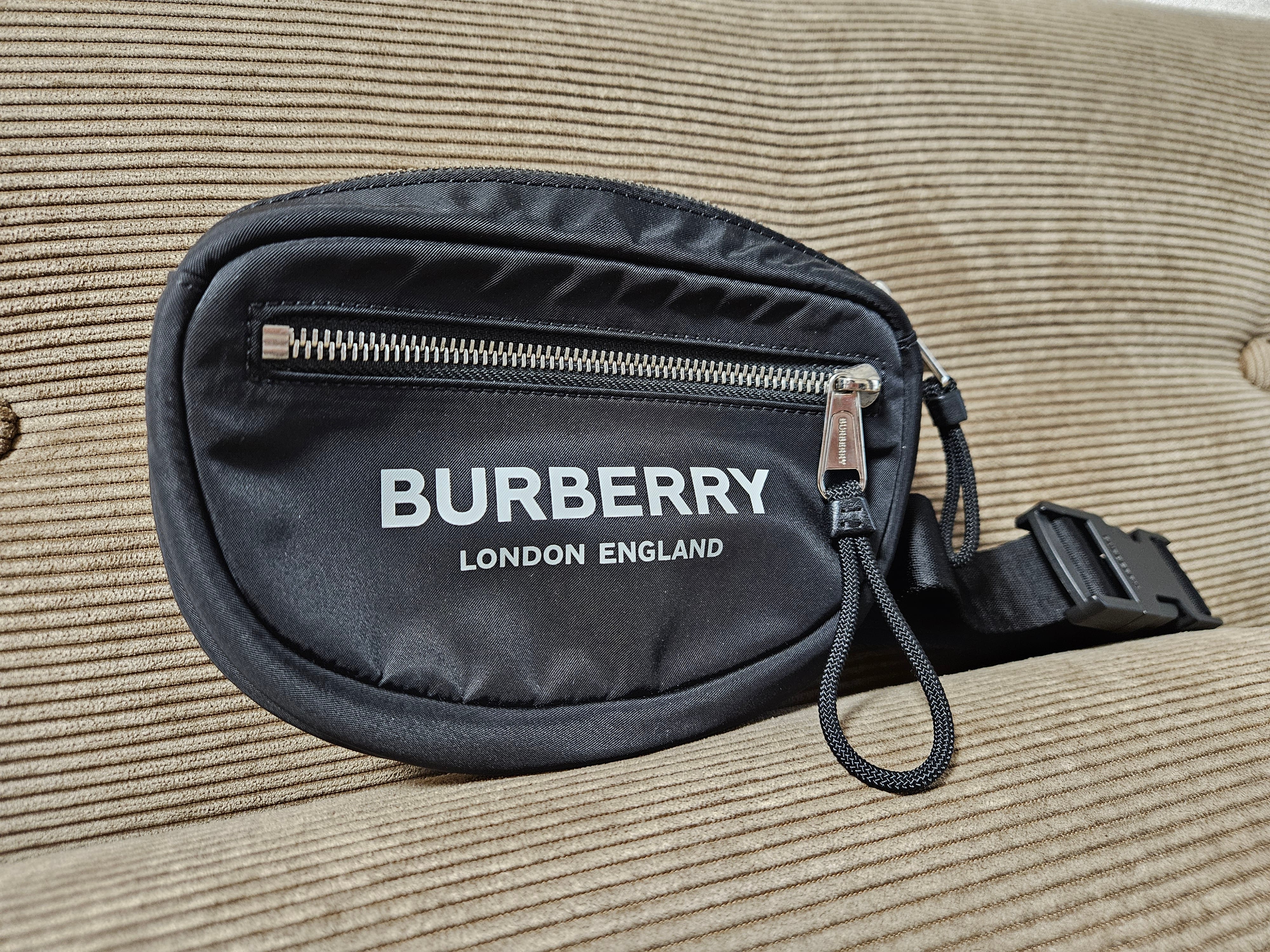 BURBERRY Small Logo Print Econyl Cannon Bum Bag ”Black”