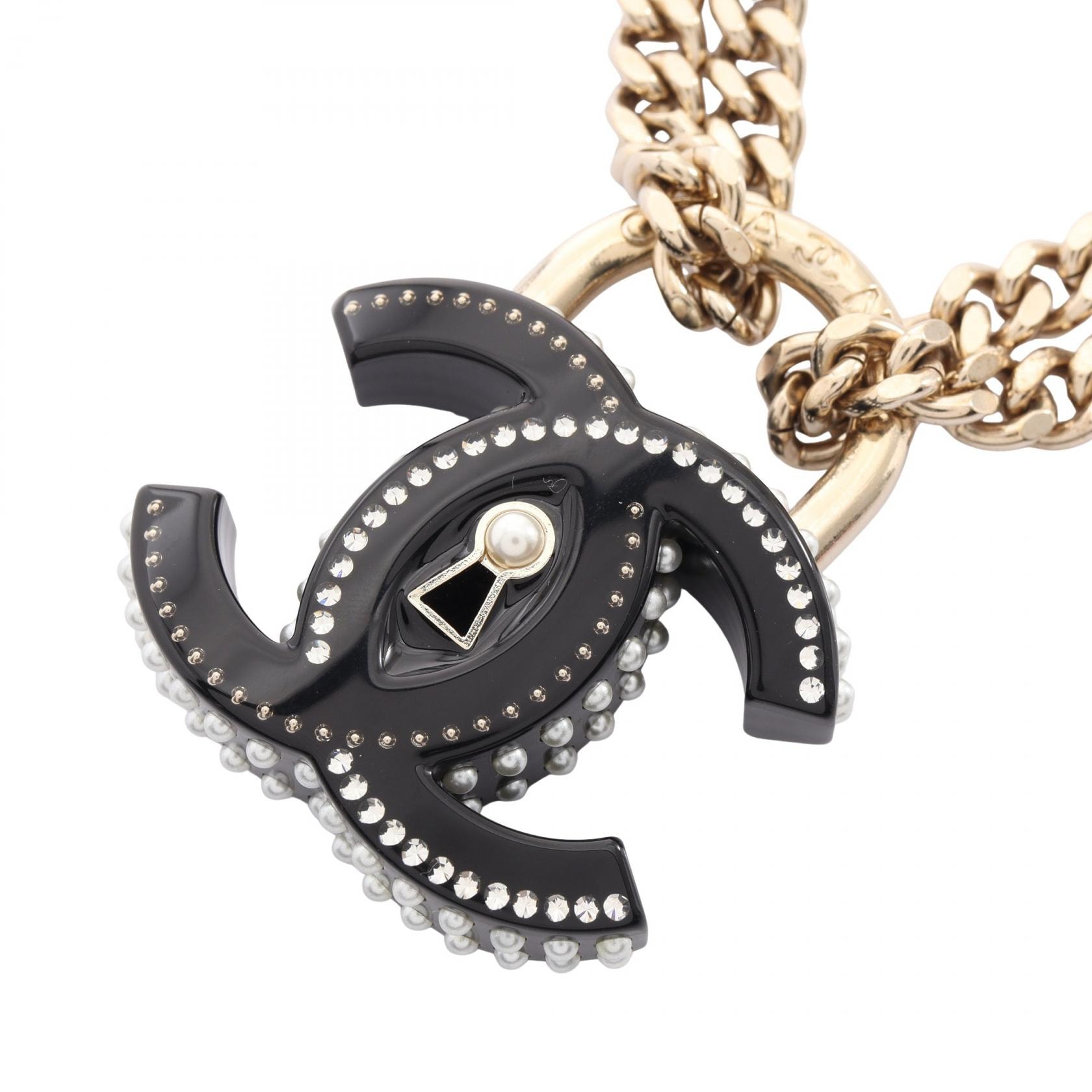 シャネル CHANEL D22C ココマーク パドロックモチーフ 2連 チョーカー アクセサリー GP(ゴールドメッキ) フェイクパール レディース ブラック系 / ゴールド系 / ホワイト系 【中古】