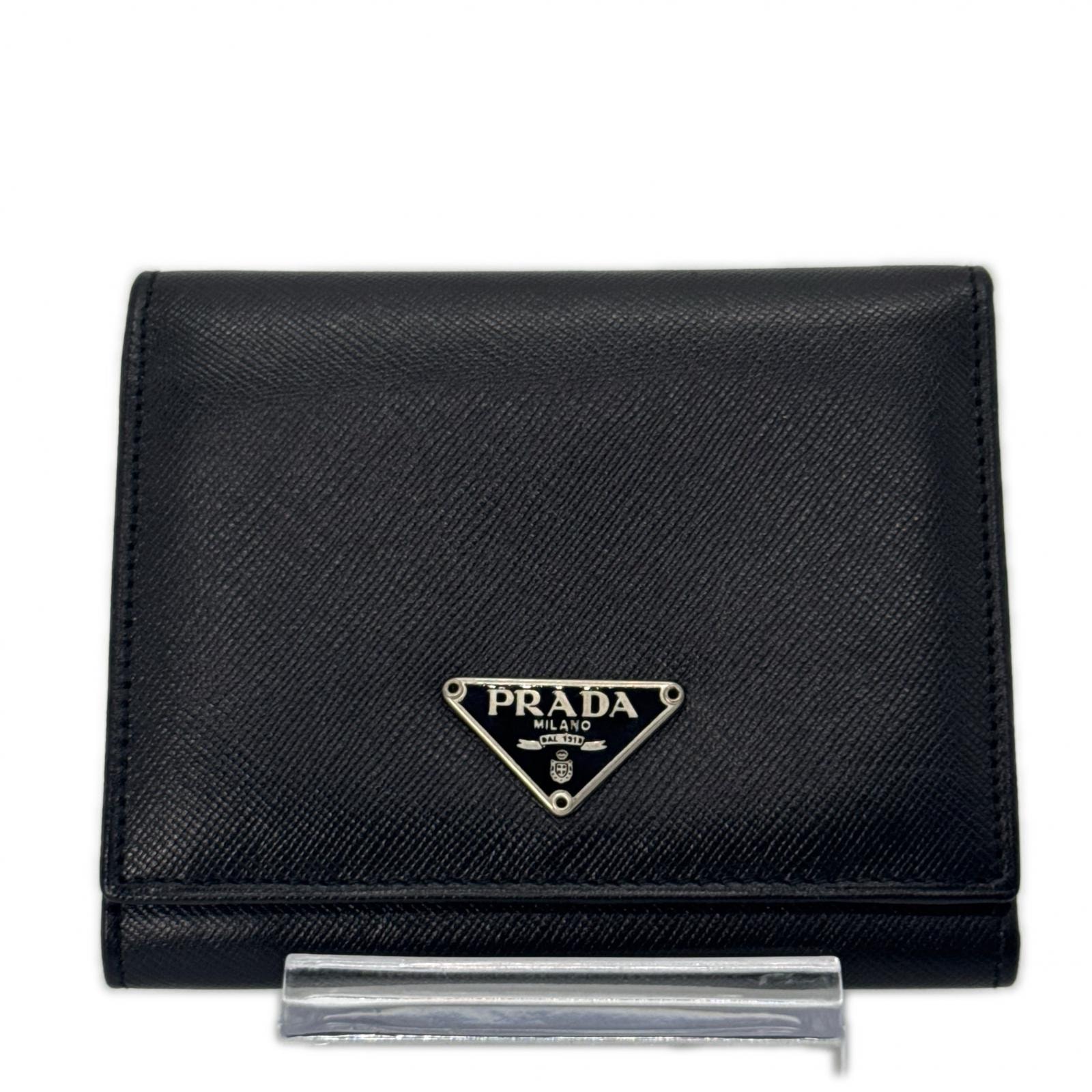 未使用 PRADA プラダ M176A 財布 三つ折り サフィアーノ ファッション小物 ブラック レザー ウォレット ユニセックス