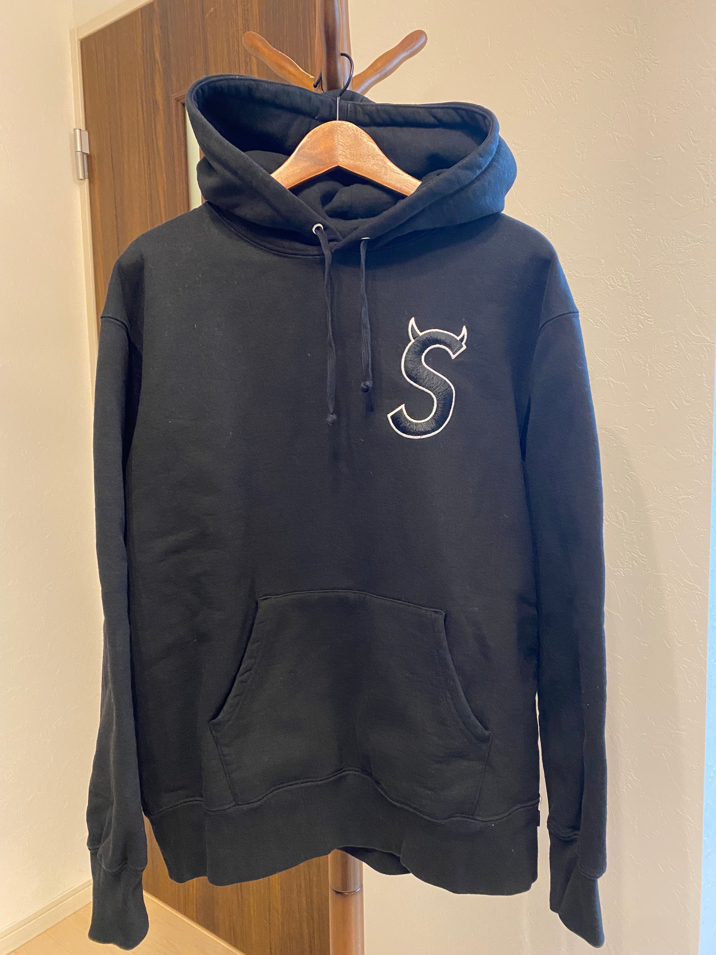 Supreme S Logo Hooded Sweatshirt "Black" (22FW)