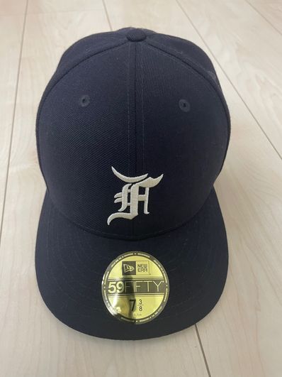 FEAR OF GOD ESSENTIALS New Era Fitted Cap (FW20) "Navy"