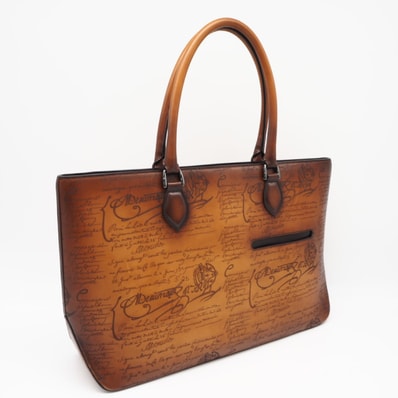 美品 Berluti ベルルッティ ヴェネチア レザー カリグラフィ トゥジュール スクリットレザー トートバッグ - ハンドバッグ ブラウン キャンバス メンズ