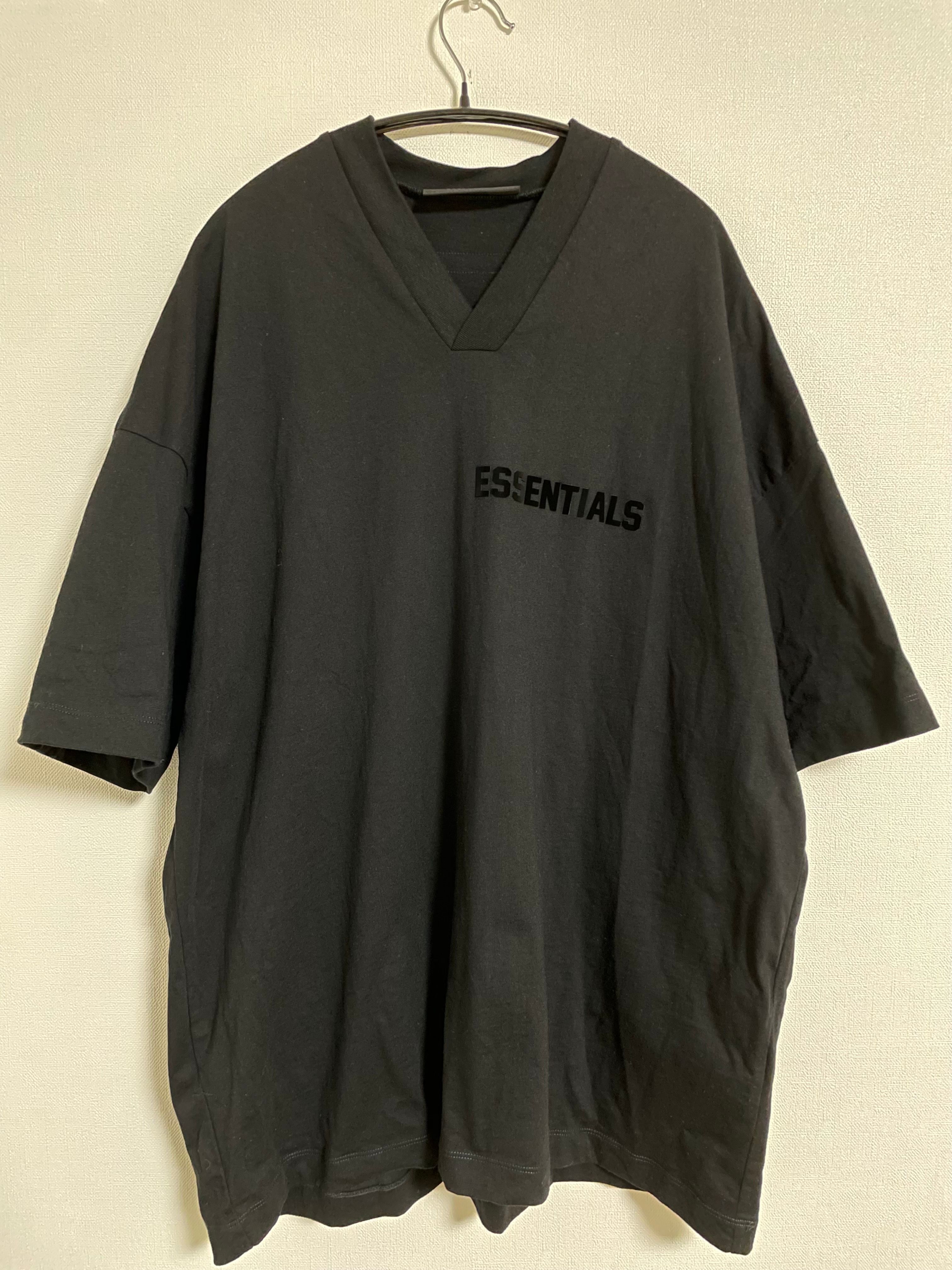 FEAR OF GOD ESSENTIALS V-Neck "Black"