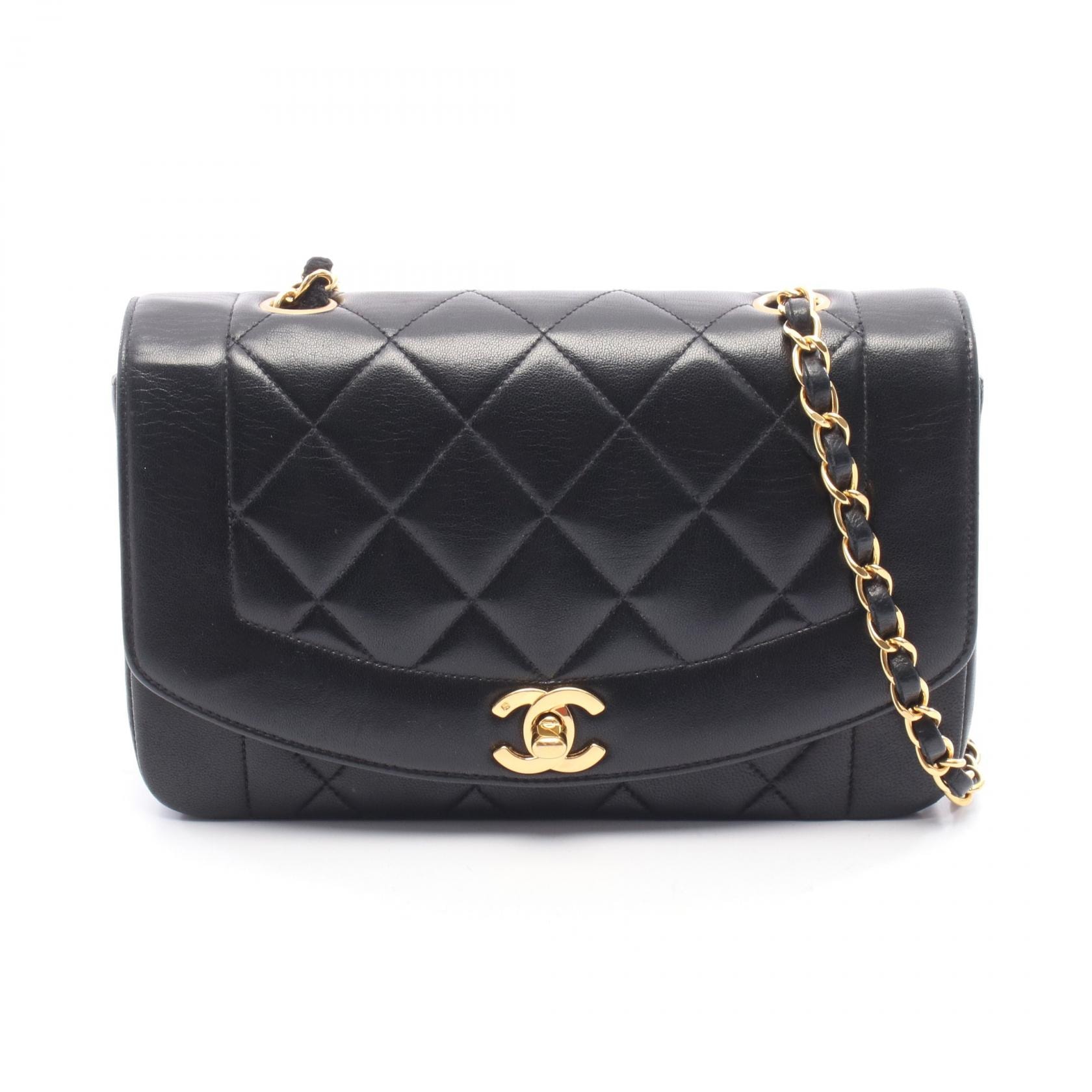シャネル CHANEL マトラッセ ダイアナフラップ ショルダーバッグ バッグ ラムスキン(羊革) レディース ブラック系 【中古】
