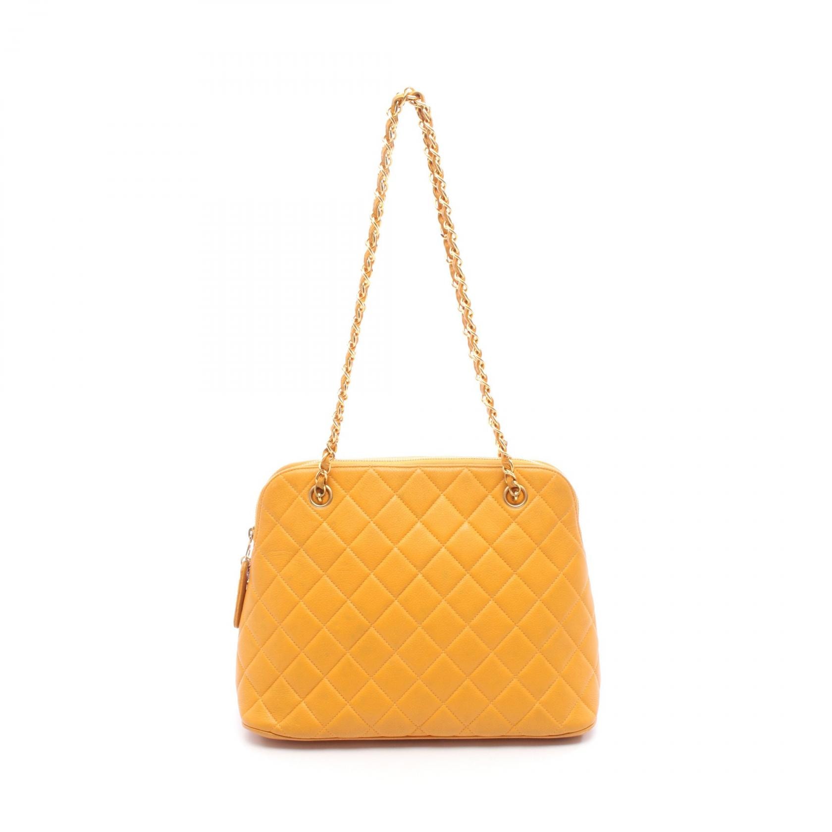シャネル CHANEL マトラッセ ショルダーバッグ バッグ カーフ(牛革) レディース イエロー系 【中古】