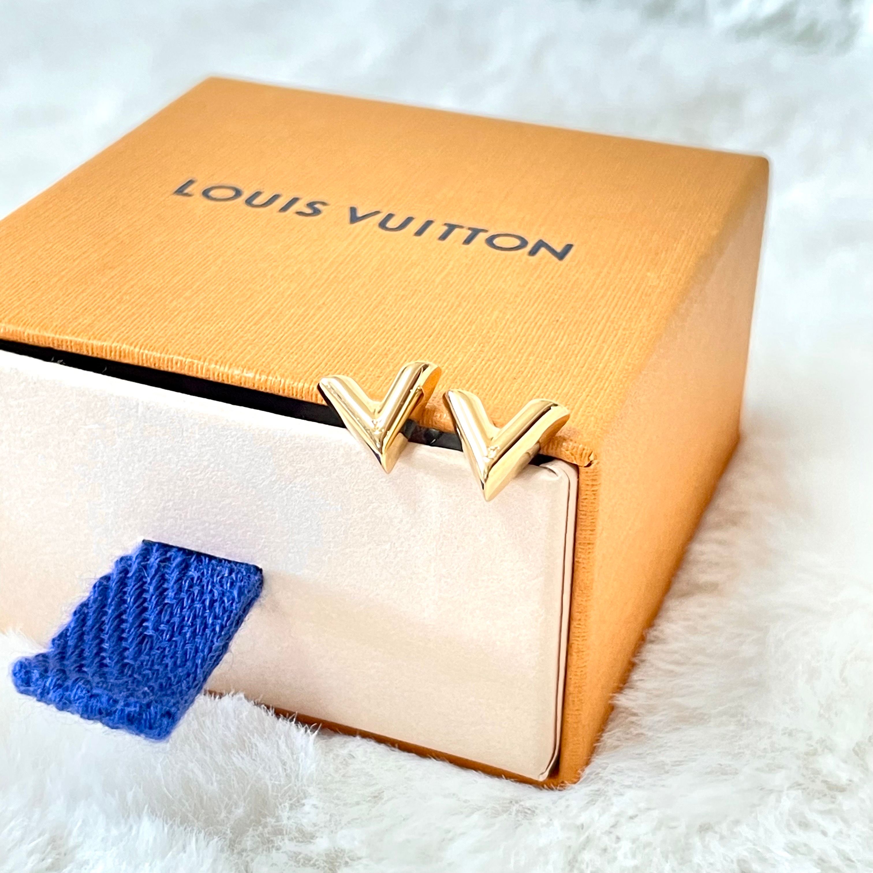 ルイヴィトン　LOUISVUITTON エセンシャル V M68153 ゴールド ルイ・ヴィトン エセンシャル V ピアス M68153 LE1200 の買取