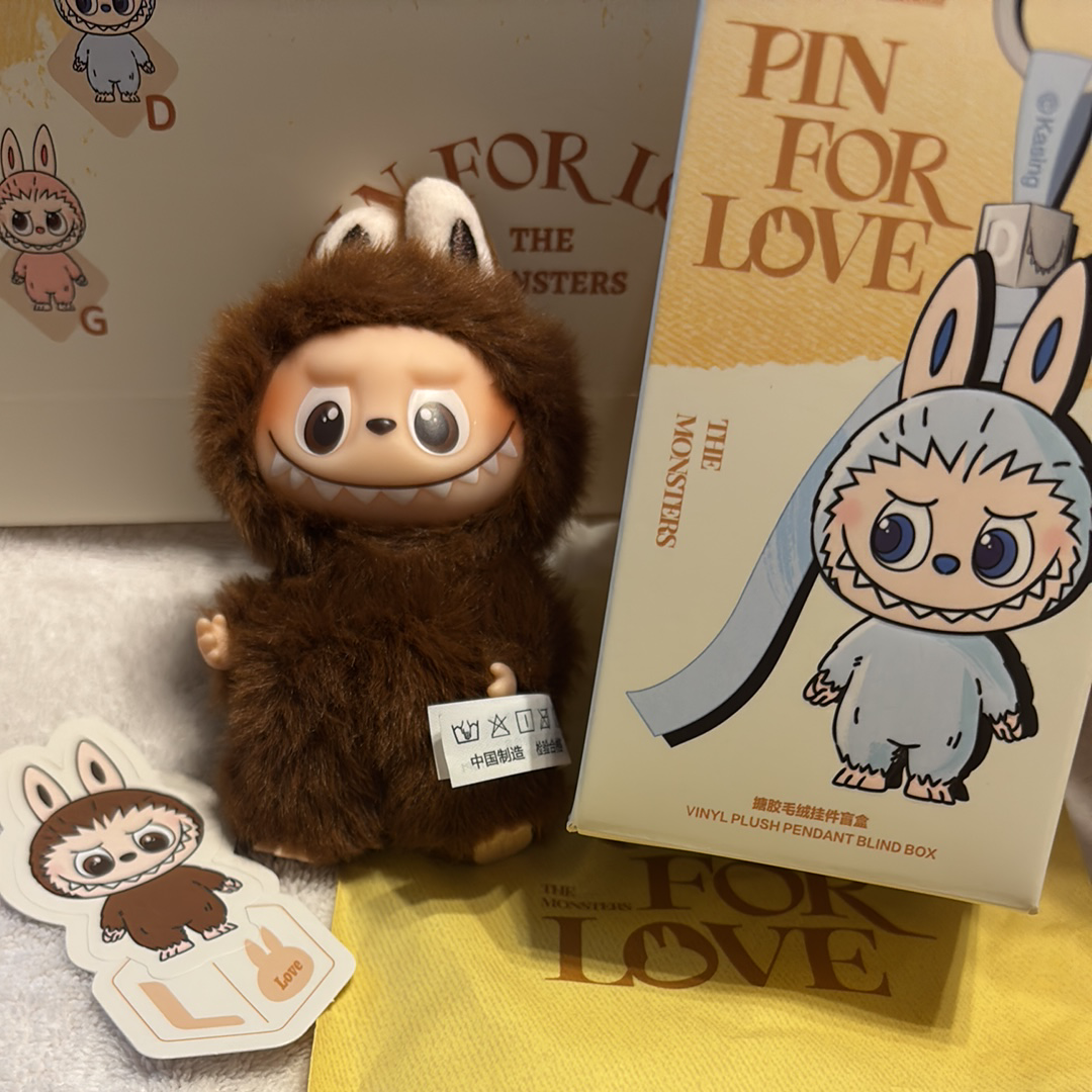 POP MART THE MONSTERS (LABUBU) Pin for Love Series-Vinyl Plush Pendant (A-M) L