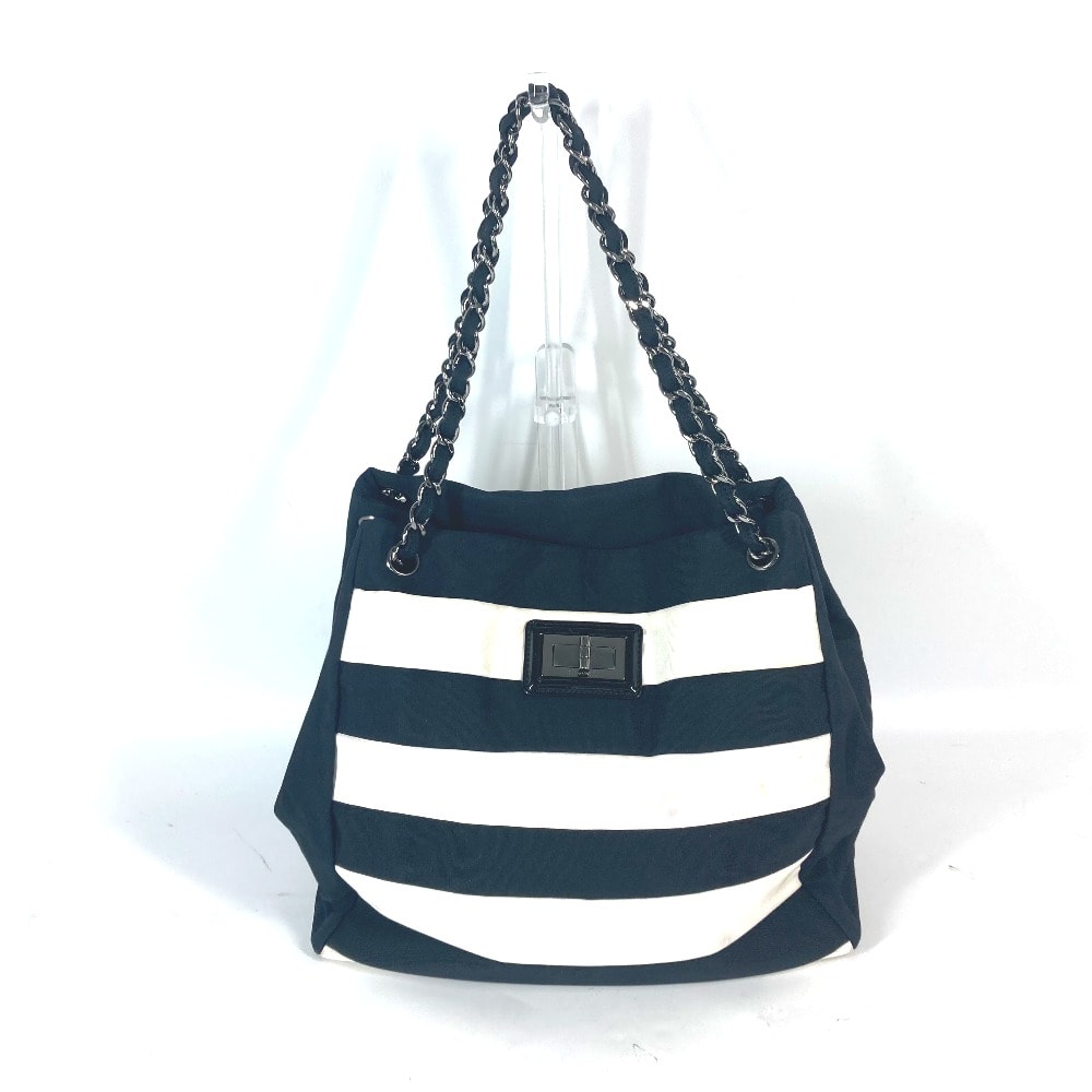 シャネル CHANEL 2.55金具 ボーダー チェーンバッグ カバン 肩掛け Wチェーン ショルダーバッグ ナイロンキャンバス ブラック