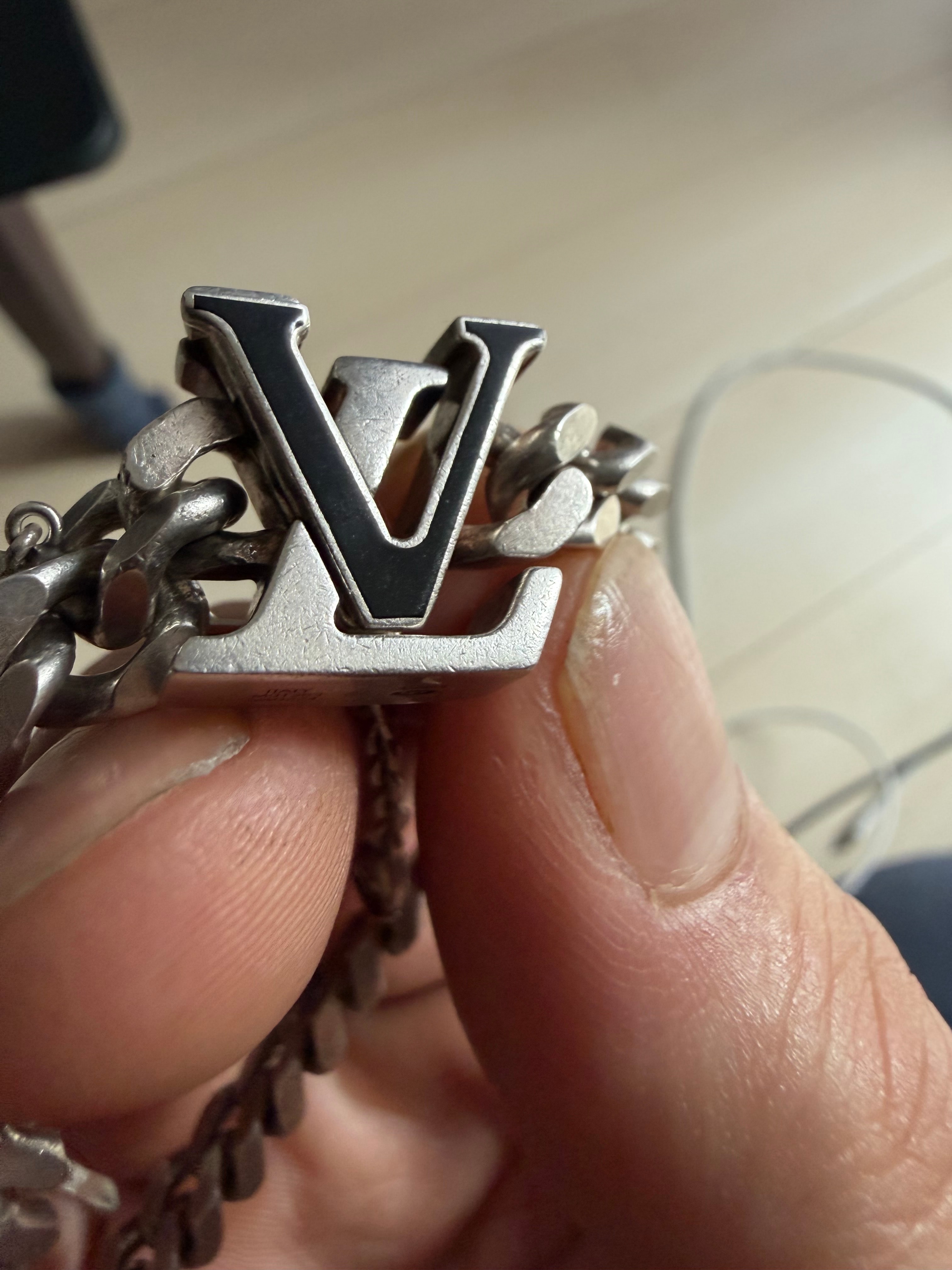 ルイヴィトン LV クリック イット ブレスレット 