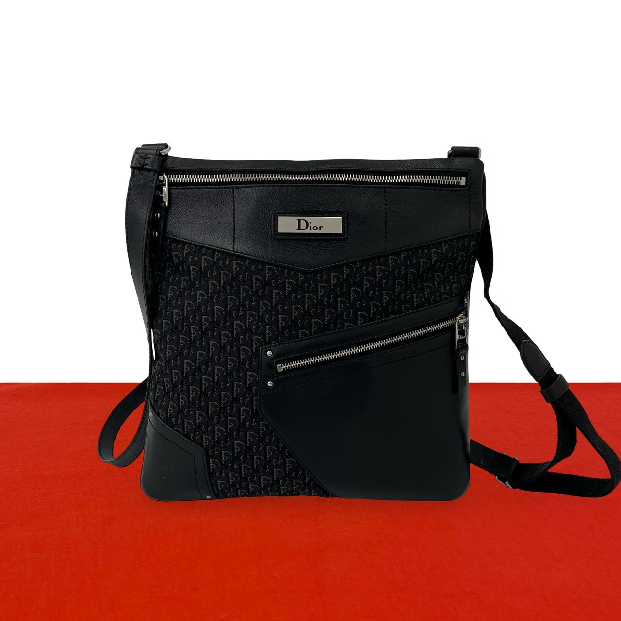 Christian Dior ディオール ストリート シック トロッター レザー キャンバス ショルダーバッグ ブラック
28022