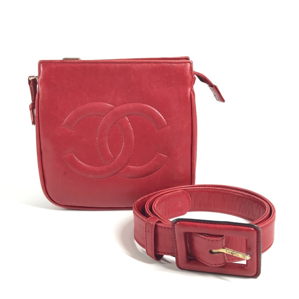 シャネル CHANEL ビッグ CC ロゴ ココマーク ヴィンテージ カバン ベルトバッグ ボディバッグ ウエストポーチ ウエストバッグ レザー レッド
