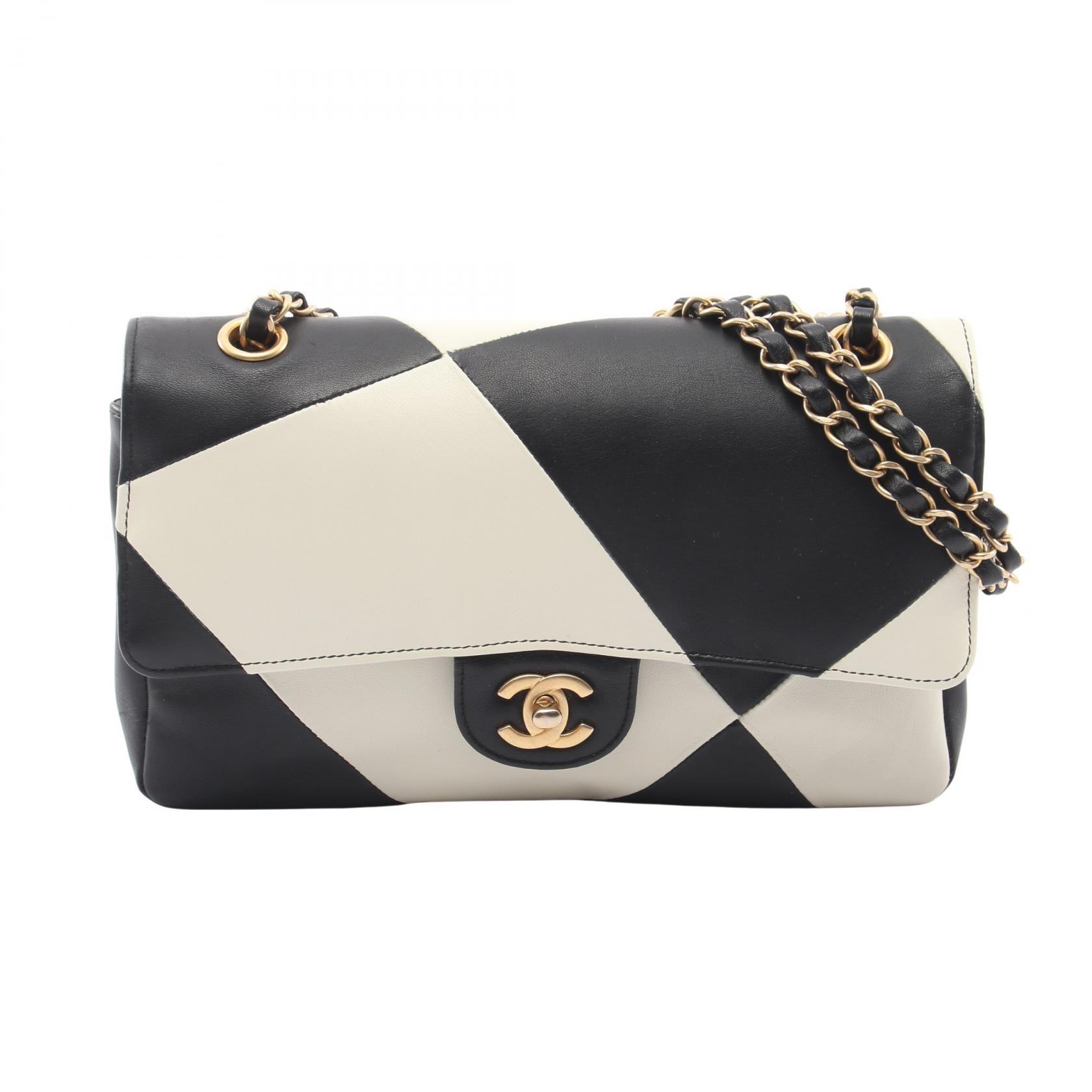 シャネル CHANEL マトラッセ Wフラップ バイカラー ショルダーバッグ バッグ ラムスキン(羊革) レディース ブラック系 / ホワイト系 【中古】