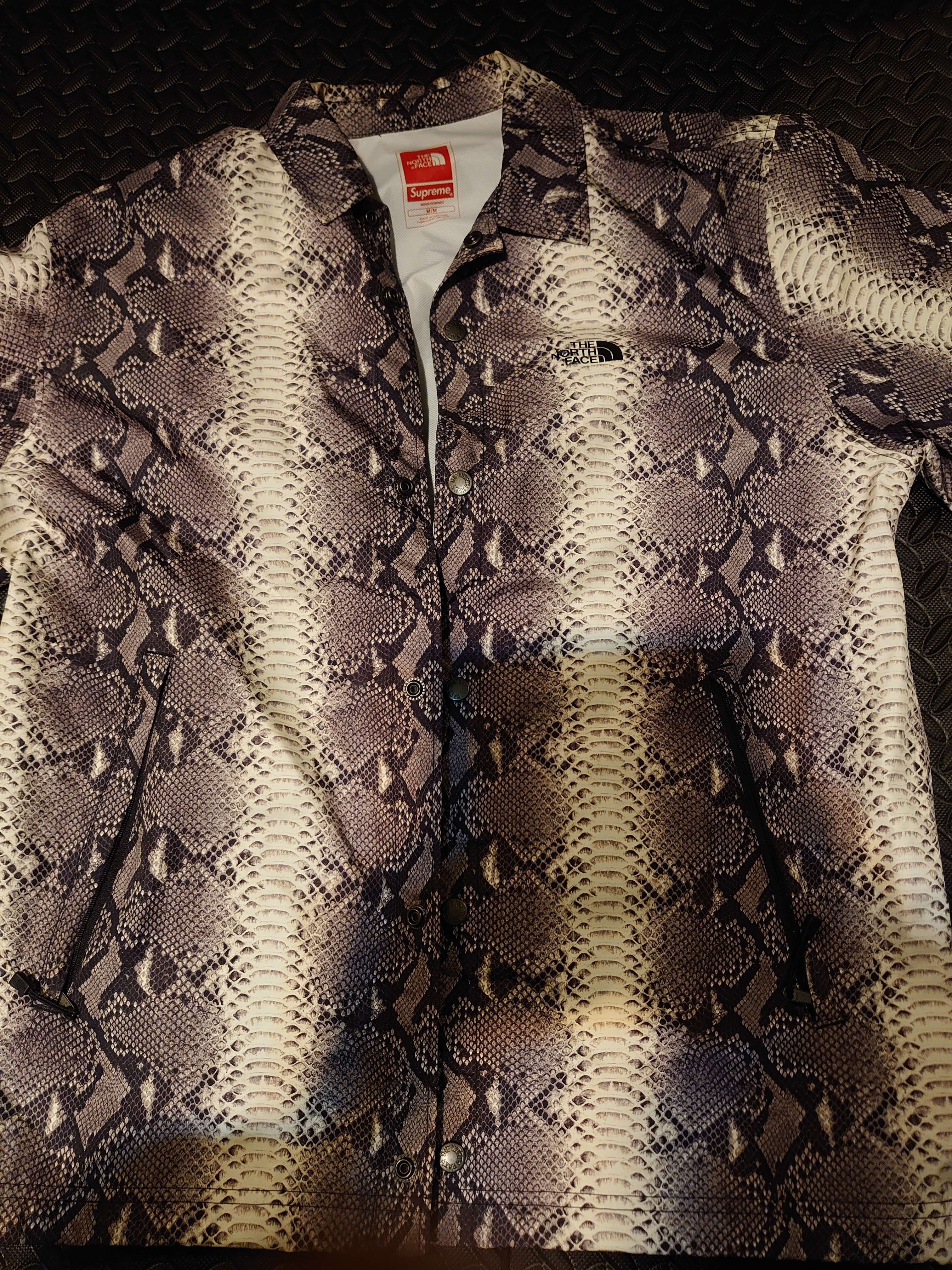 Supreme x The North Face Taped Seam Coaches Jacket "Black"