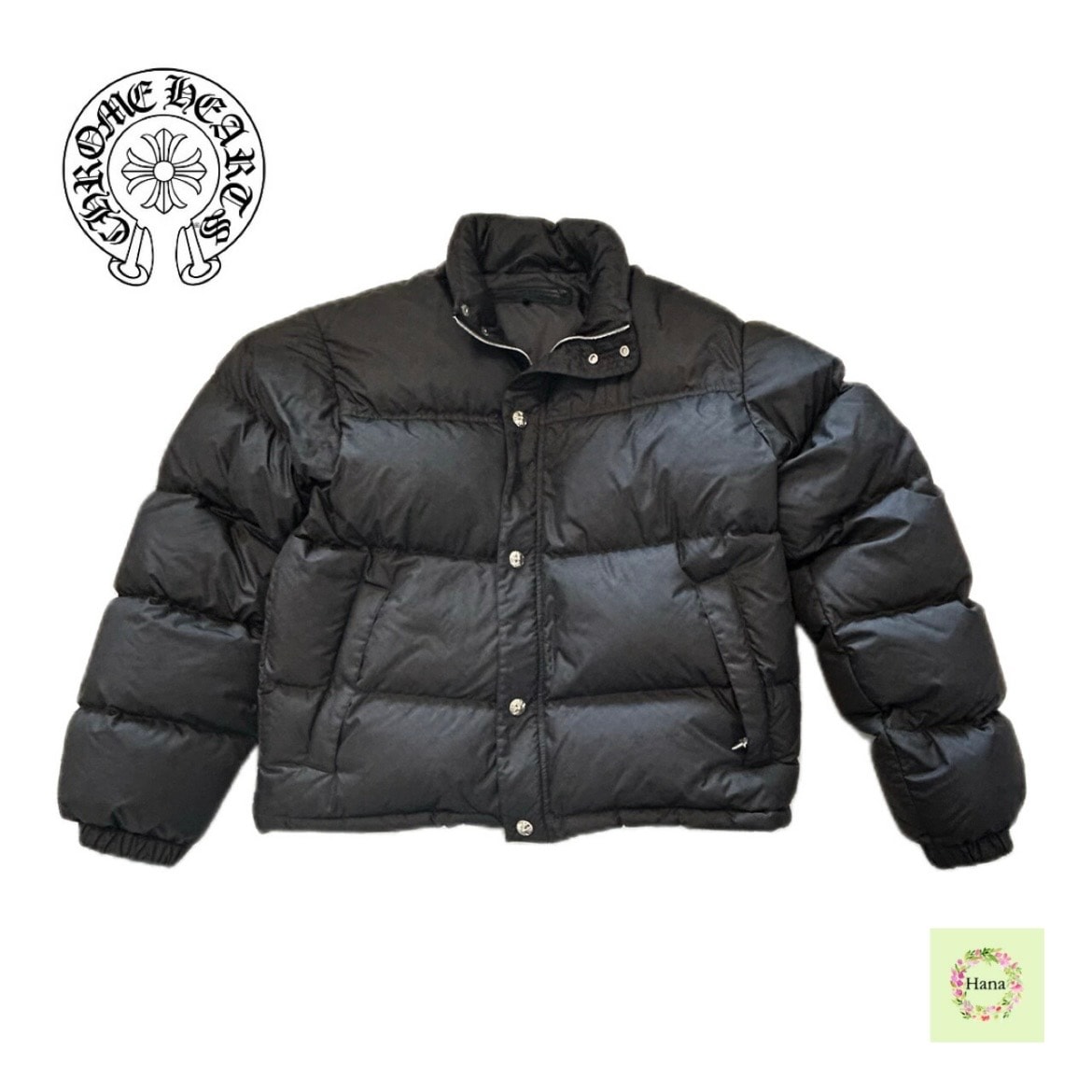 クロムハーツ スティッフ V2 CHプラス総柄ダウンジャケット "ブラック"