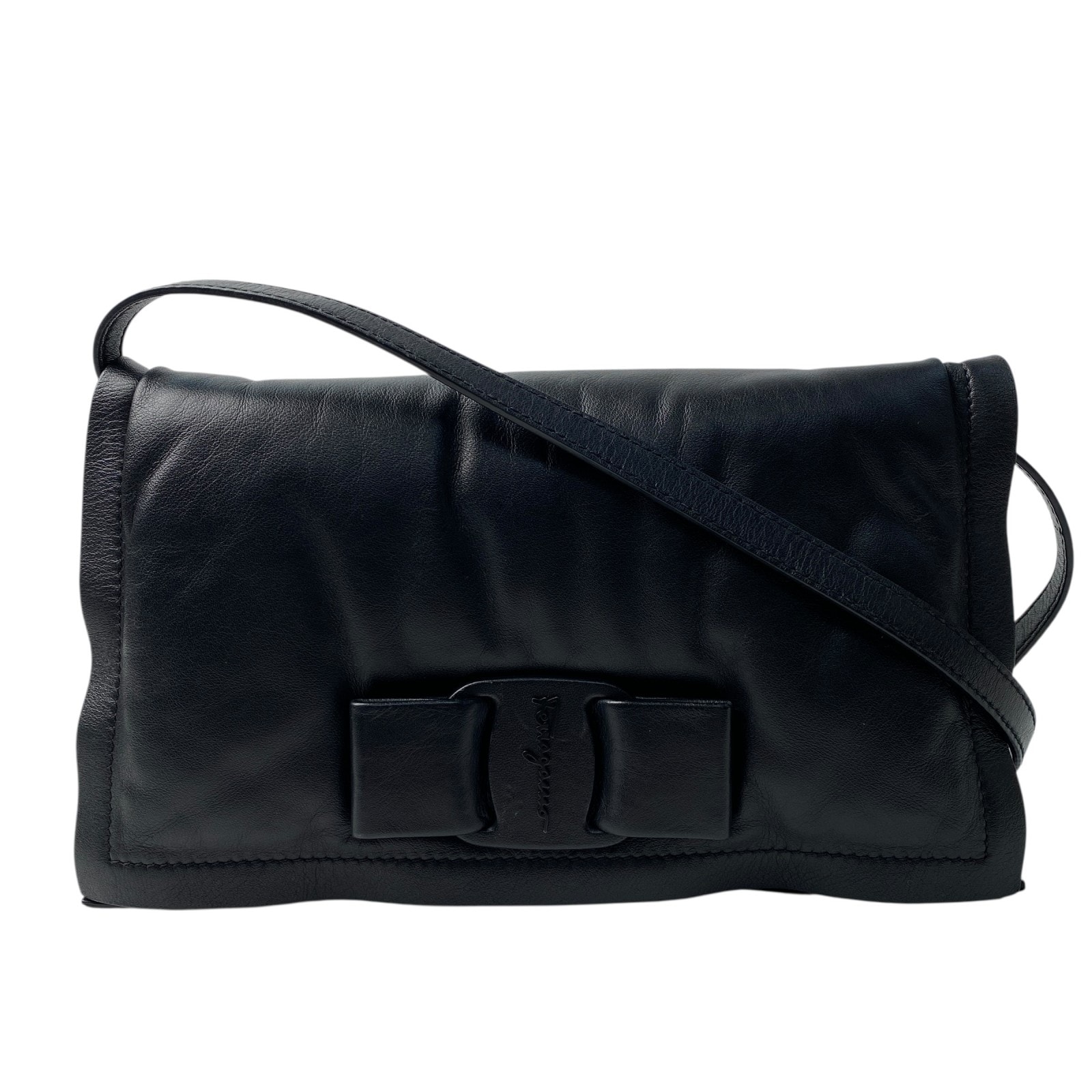 サルヴァトーレフェラガモ ショルダーバッグ レディース