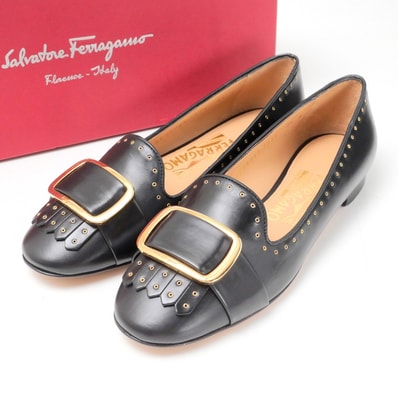 Salvatore Ferragamo サルヴァトーレフェラガモ LILAS リラ パンプス サイズ4 1/2 M タッセル バックル スタッズ レザー 靴 ブランド古着【中古】20250701/RA5289