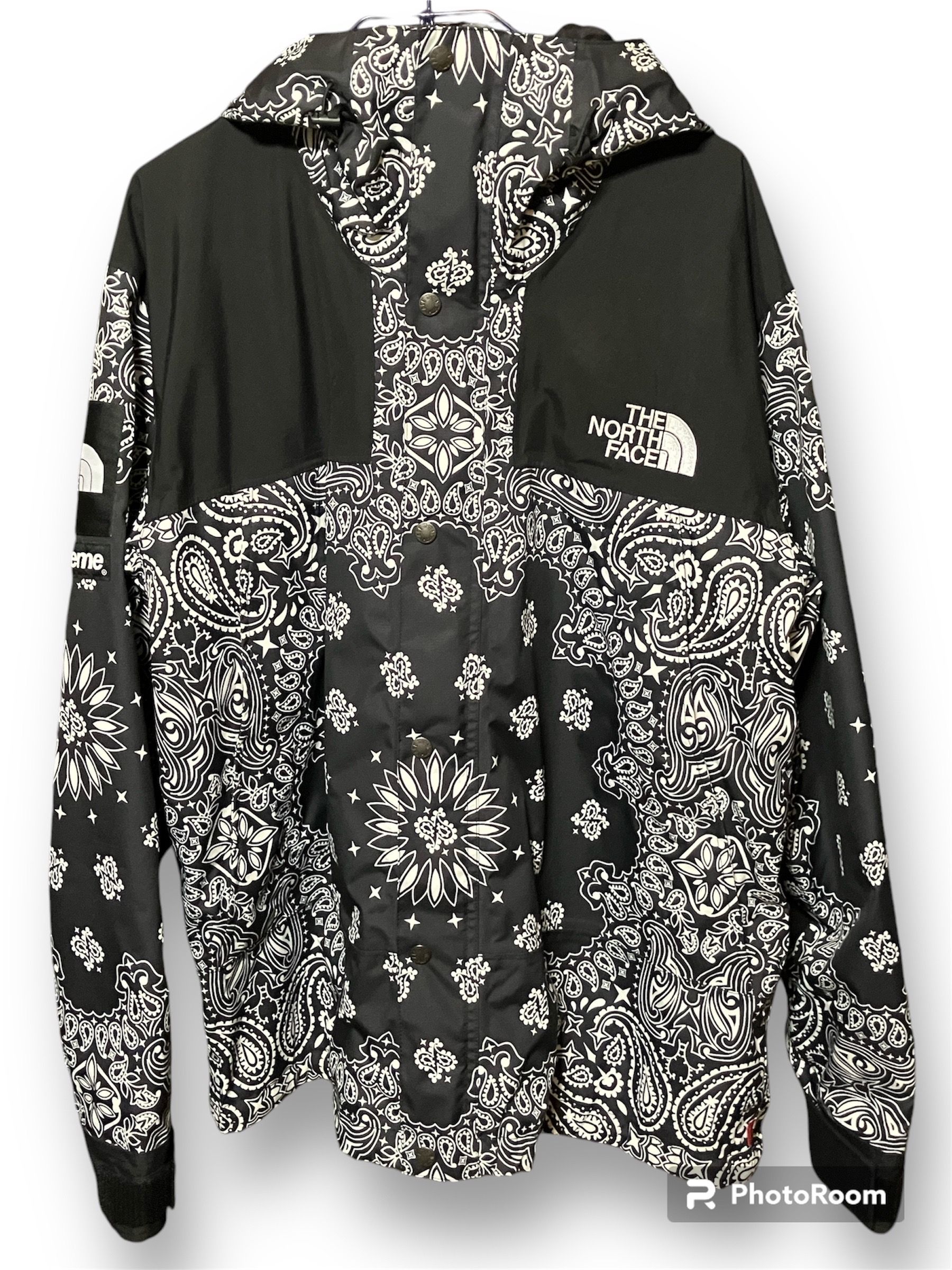 Supreme The North Face Bandana Mountain Parka "Black"