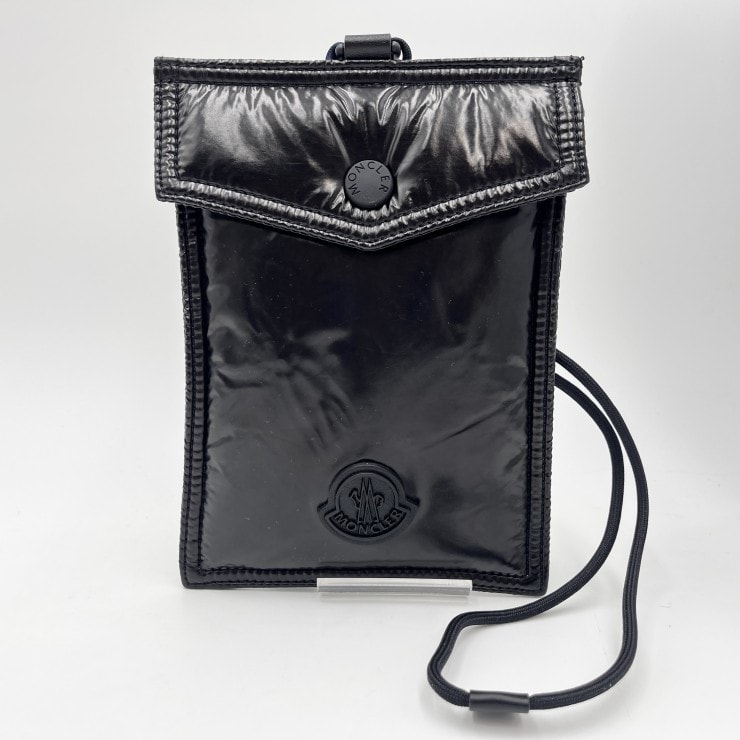 MONCLER(モンクレール)POCKET PHONE CASE ネックポーチ ショルダーバッグ ナイロン ブラック レザー カードポケット付 I209B6B00001 M3497