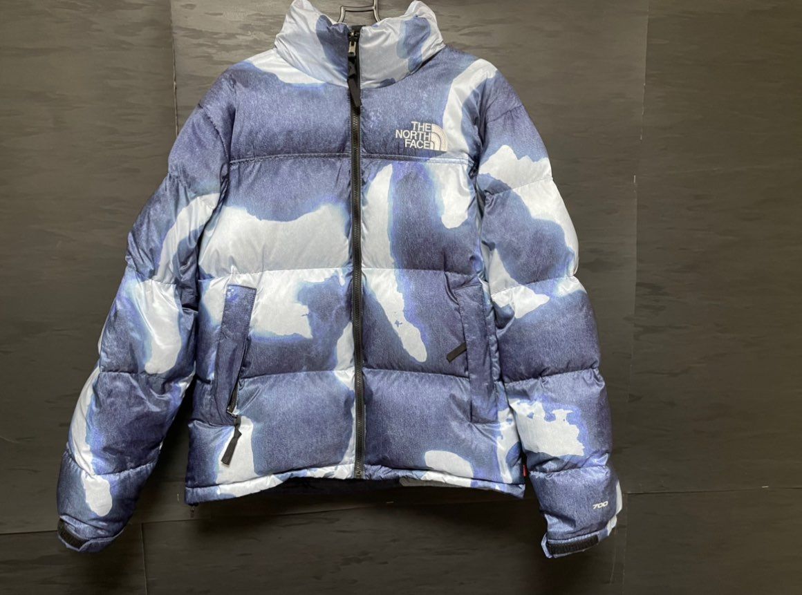 Supreme x The North Face Bleached Denim Print Nuptse Jacket "Indigo"