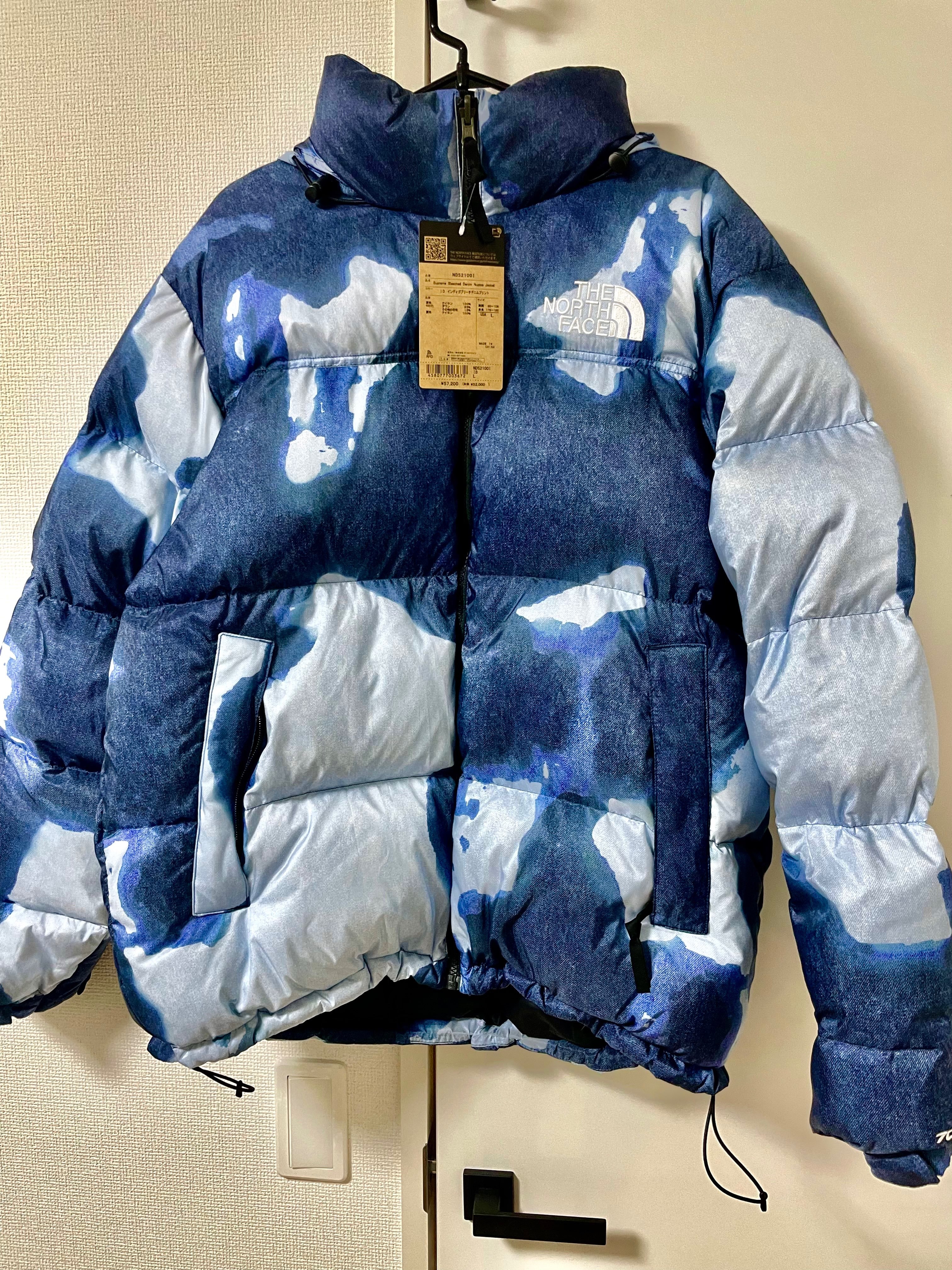 Supreme x The North Face Bleached Denim Print Nuptse Jacket "Indigo"
