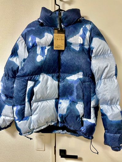Supreme x The North Face Bleached Denim Print Nuptse Jacket "Indigo"
