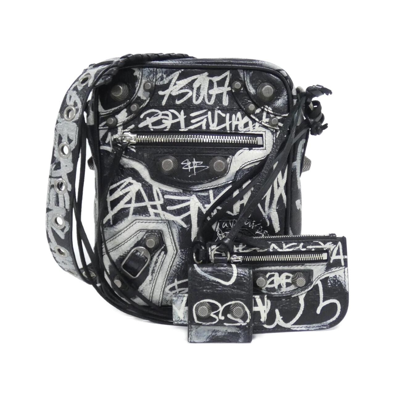 バレンシアガ　大人気　ベルトバッグ BALENCIAGA（バレンシアガ） バッグ ボディバッグ ウィール ベルト