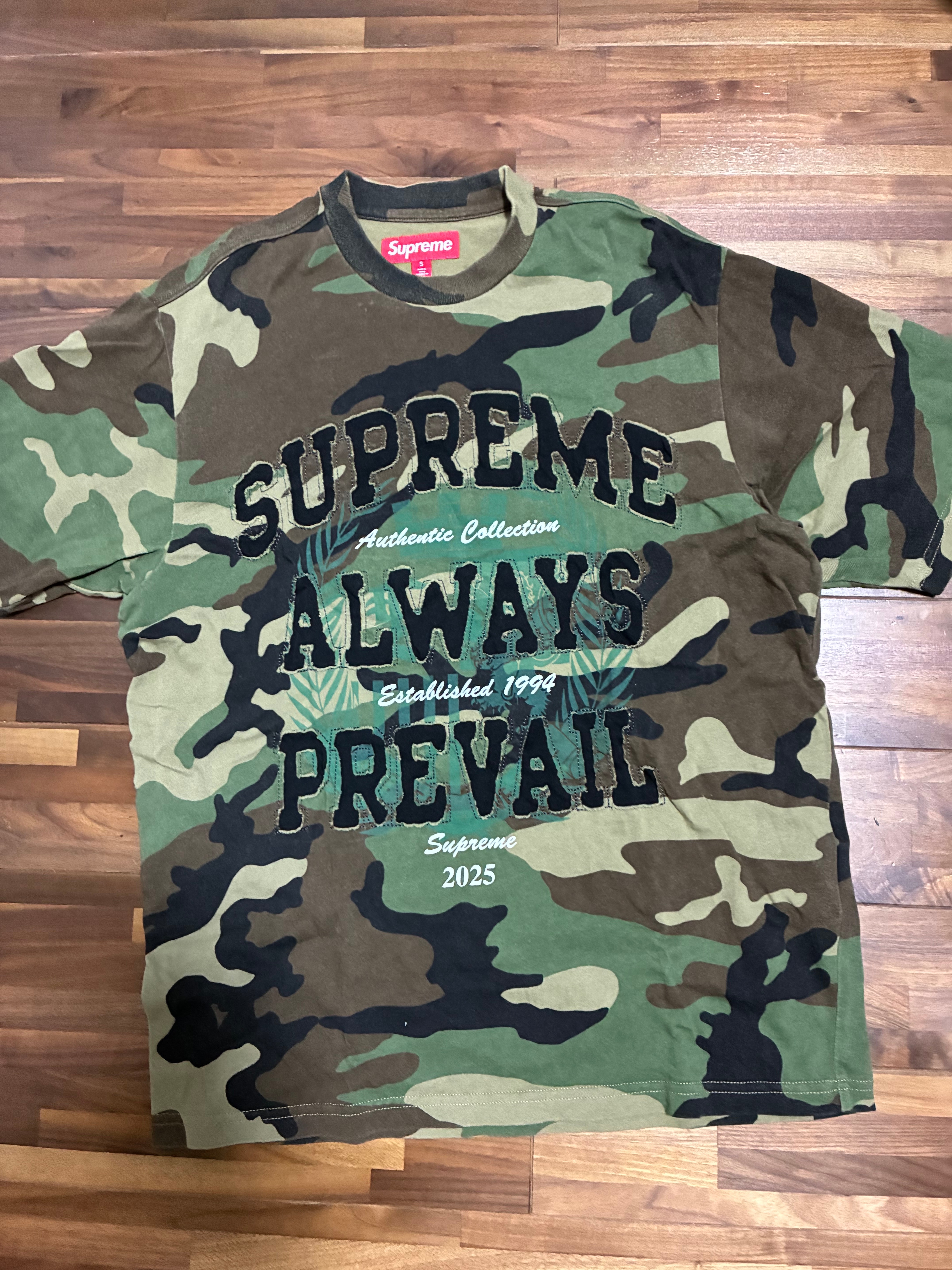 未使用に近い】シュプリーム オールウェイズプリヴェイル S/S トップ